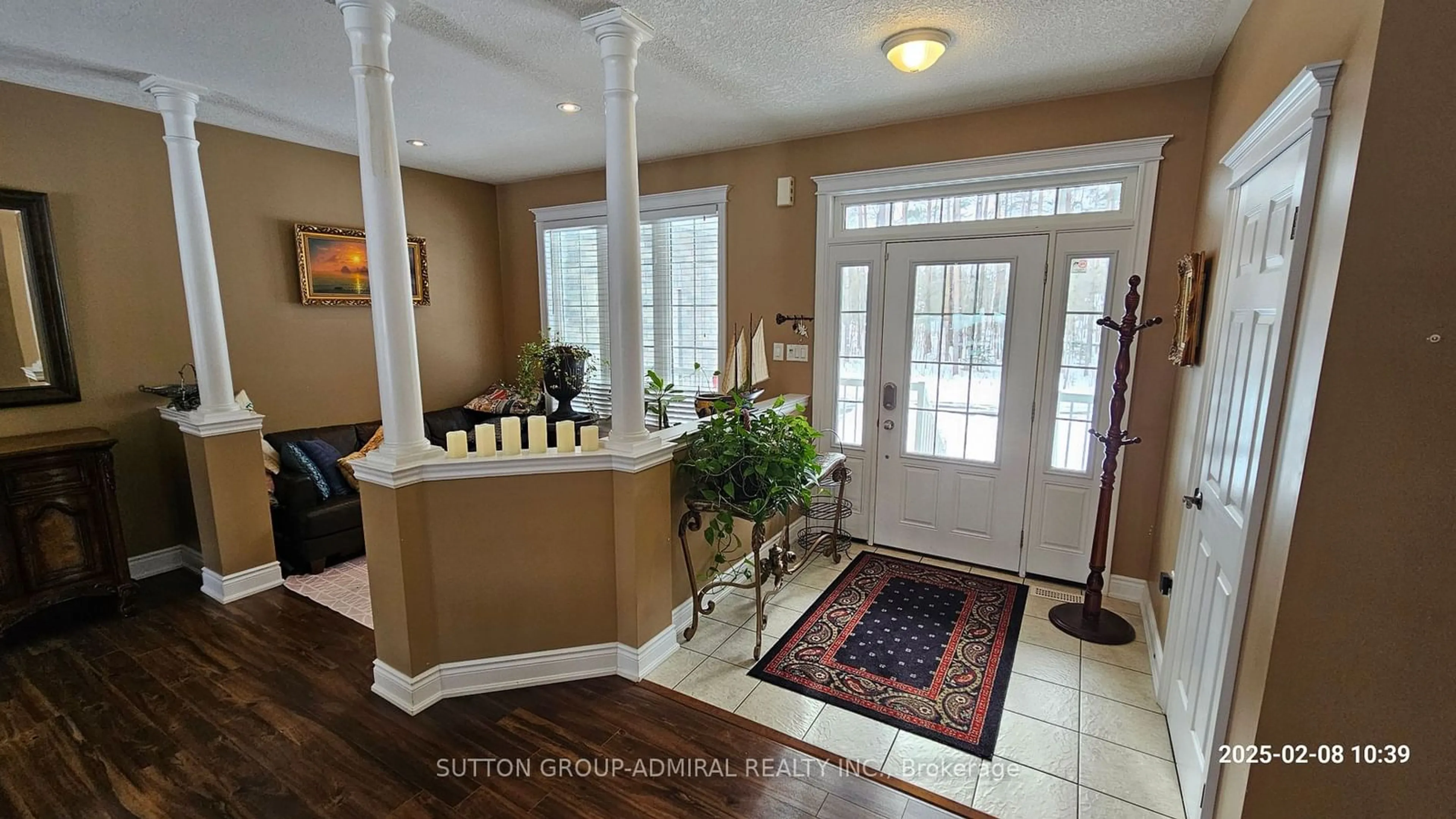 Indoor foyer for 8430 Tosorontio Sideroad 20th, Adjala-Tosorontio Ontario L0M 1M0