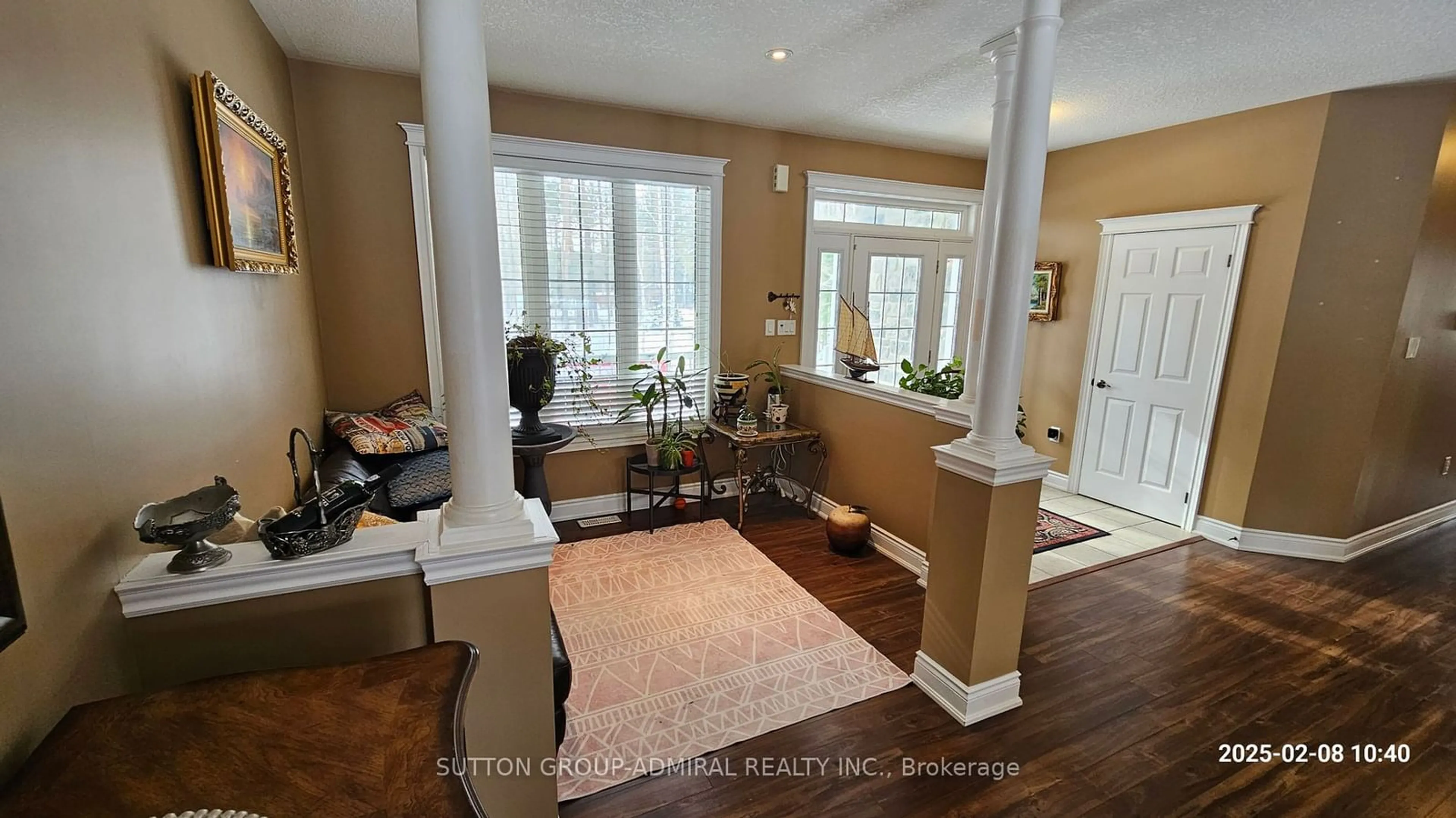 Indoor entryway for 8430 Tosorontio Sideroad 20th, Adjala-Tosorontio Ontario L0M 1M0