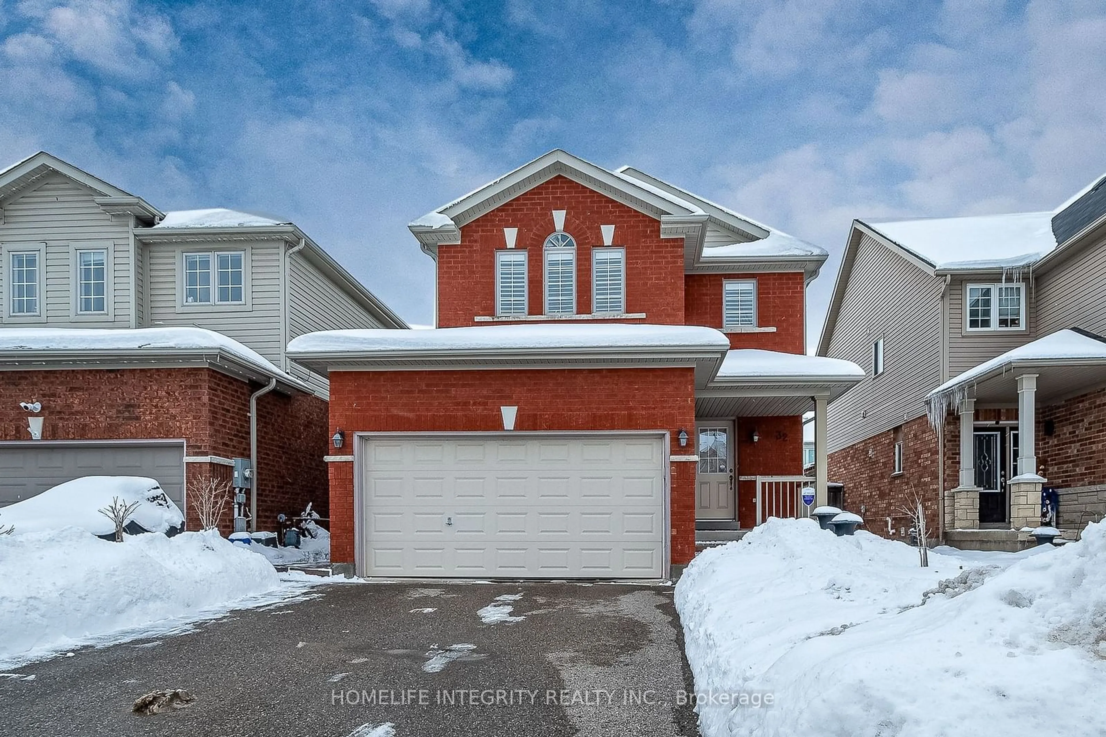 Home with brick exterior material, street for 32 McMulkin St, New Tecumseth Ontario L9R 0A9