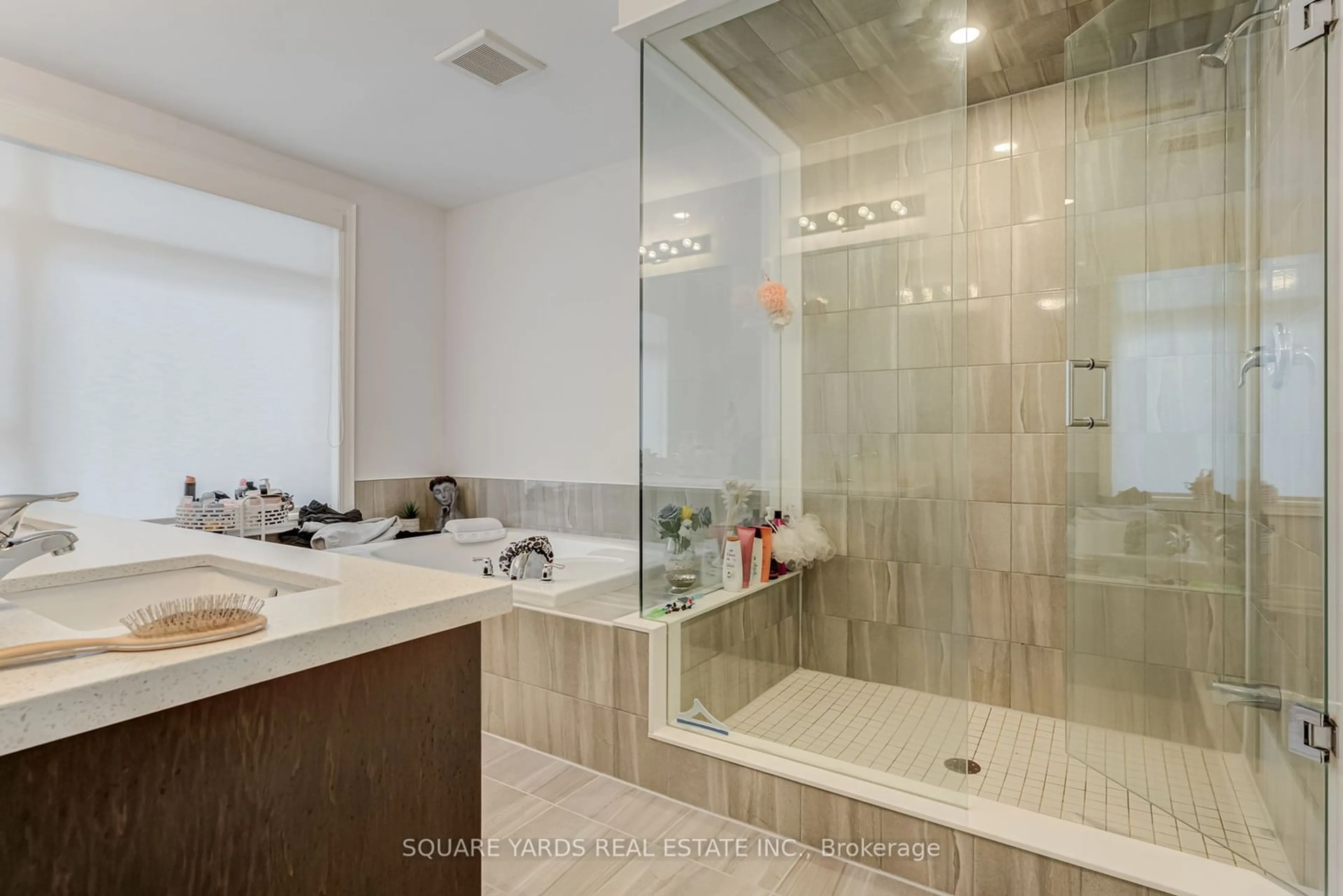 Contemporary bathroom, ceramic/tile floor for 1 Allinson Lane, Uxbridge Ontario L9P 0R6