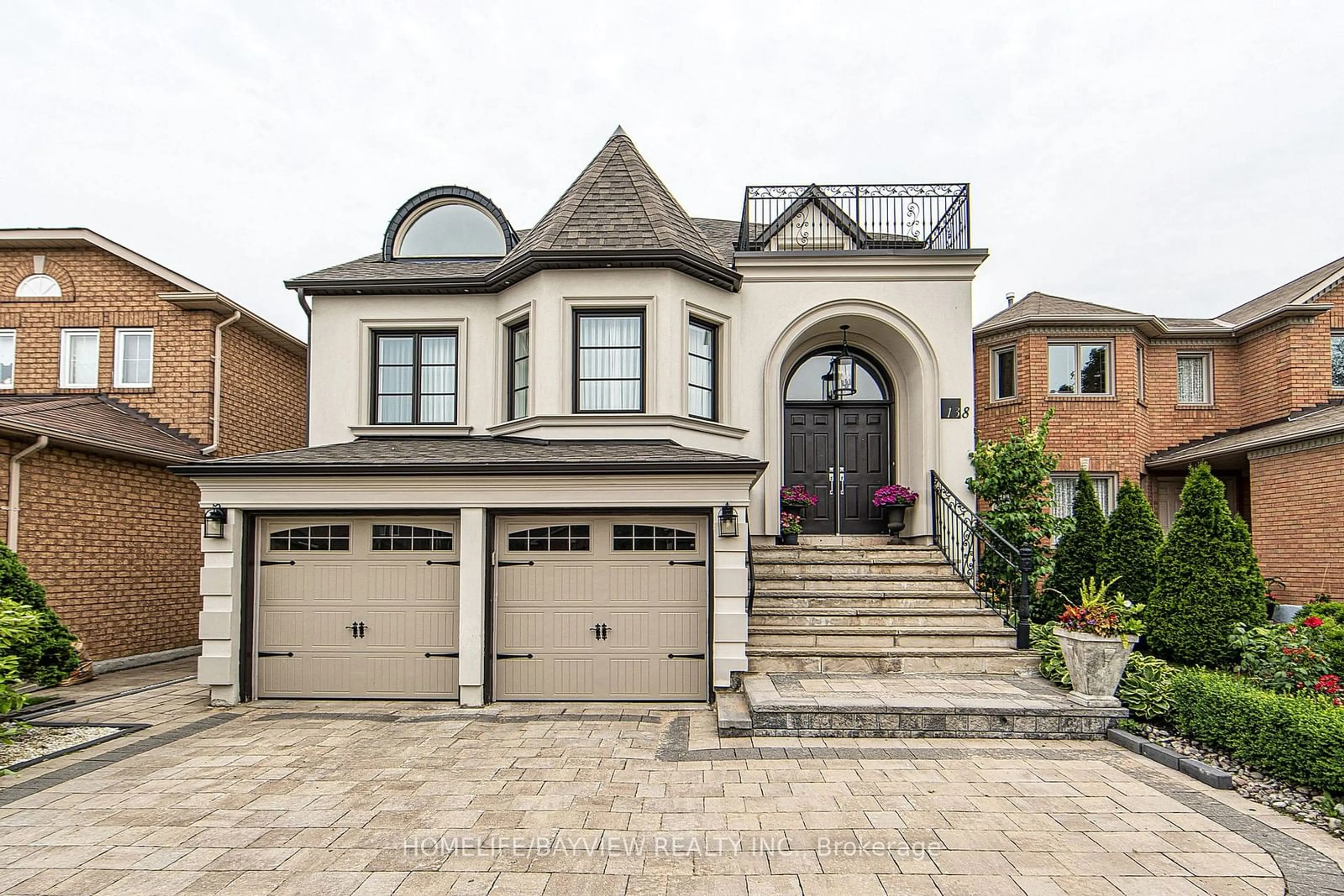 Home with brick exterior material, street for 138 Larratt Lane, Richmond Hill Ontario L4C 0E6