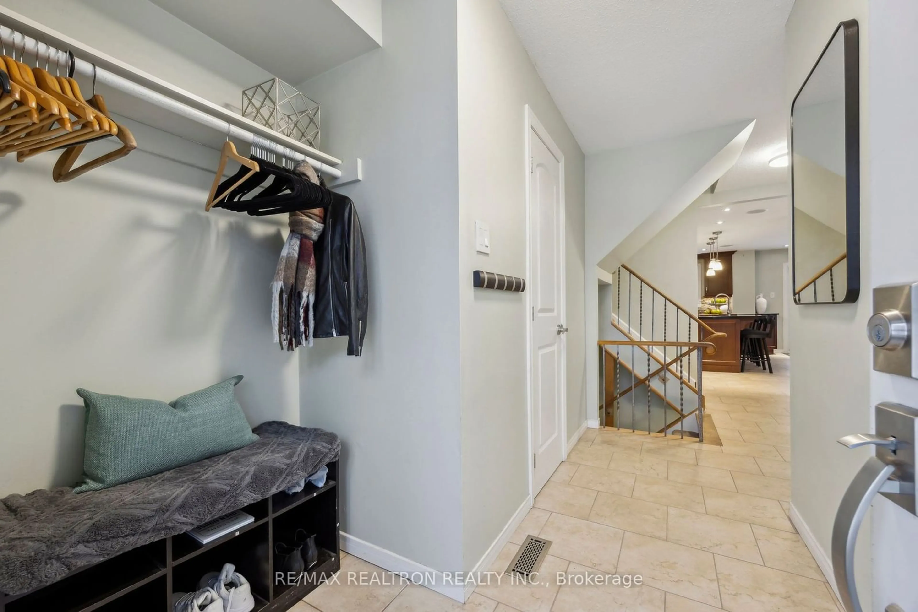 Indoor entryway for 23 Durie Lane, Markham Ontario L3T 5H4