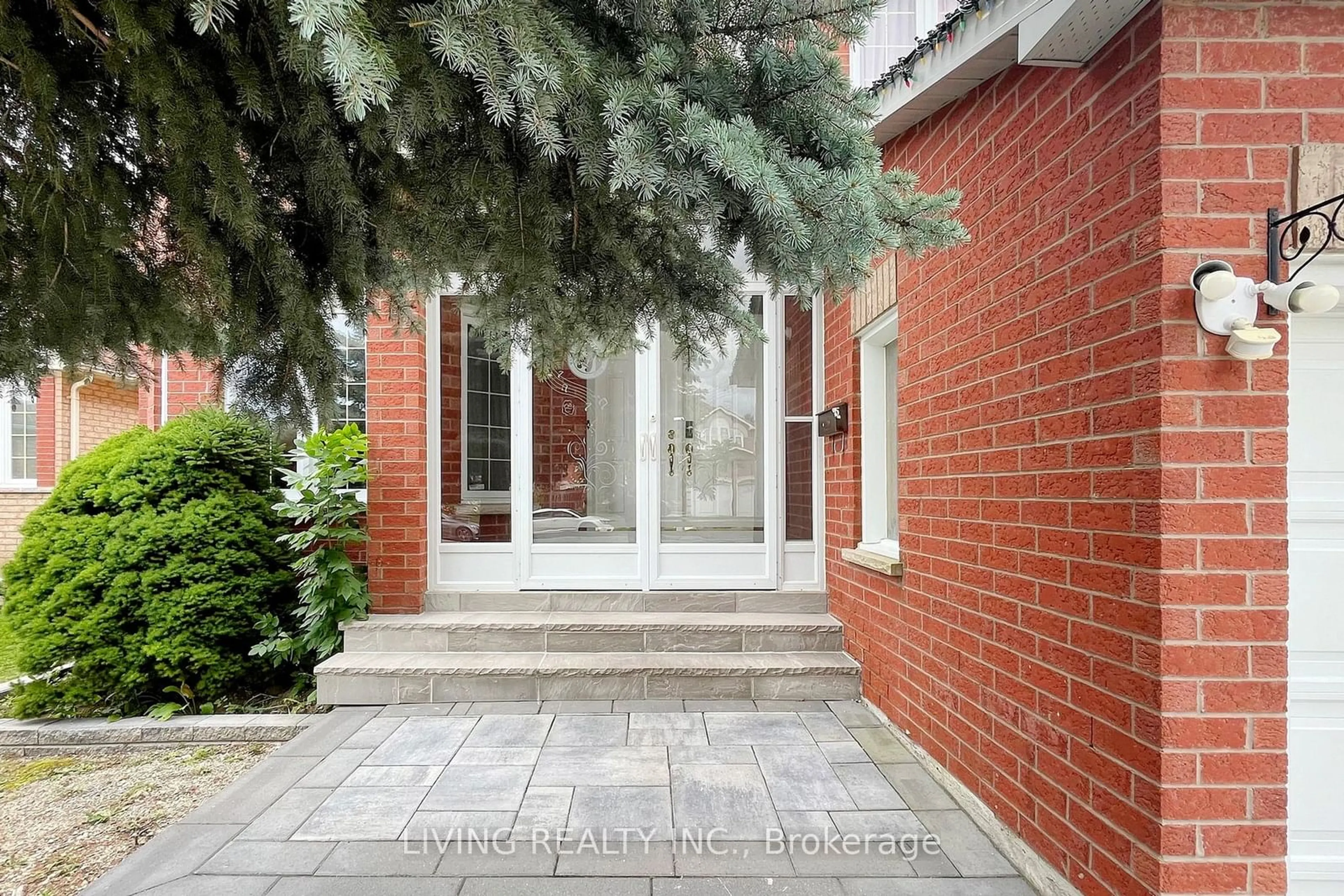 Home with brick exterior material, street for 299 Highglen Ave, Markham Ontario L3S 3M1