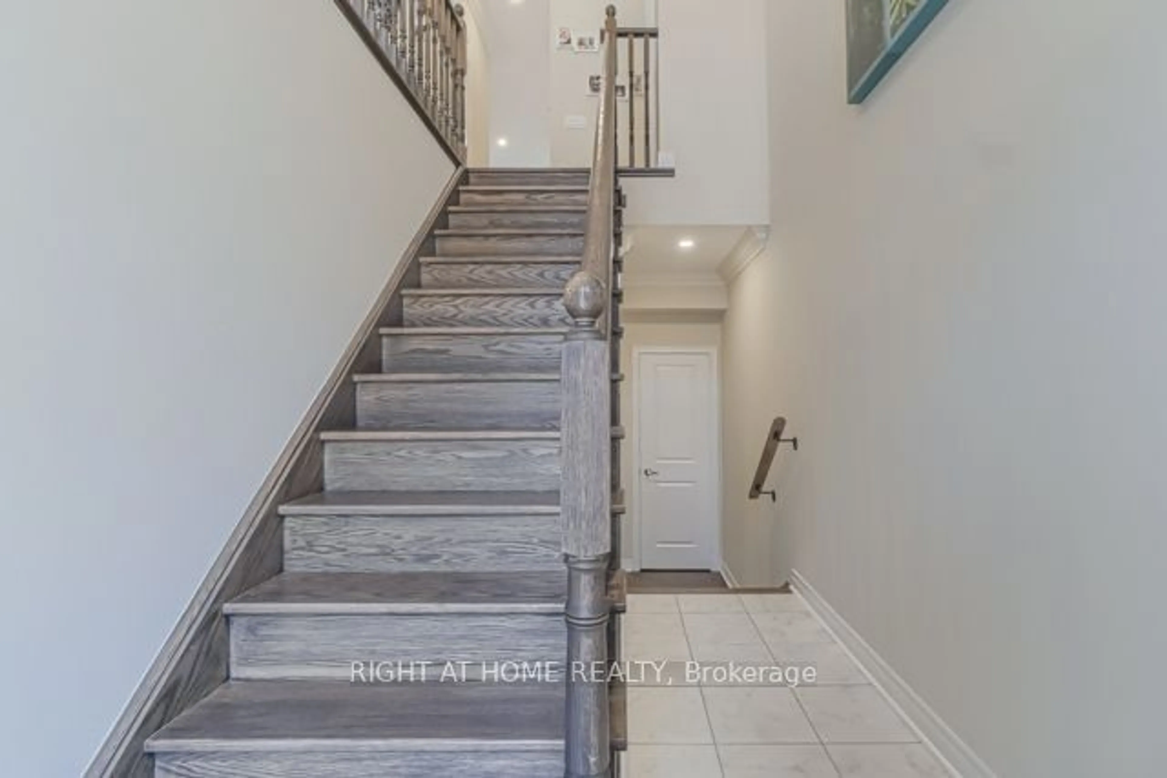 Stairs for 12 Laskin Dr, Vaughan Ontario L6A 5A4