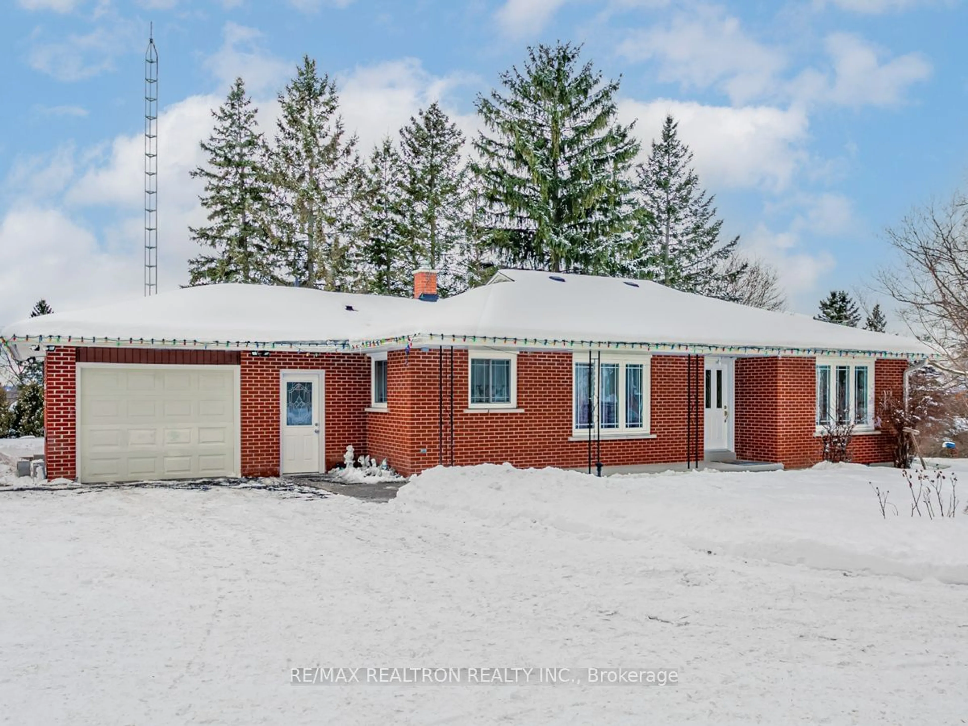 A pic from outside/outdoor area/front of a property/back of a property/a pic from drone, building for 6041 3rd Line, New Tecumseth Ontario L0G 1W0