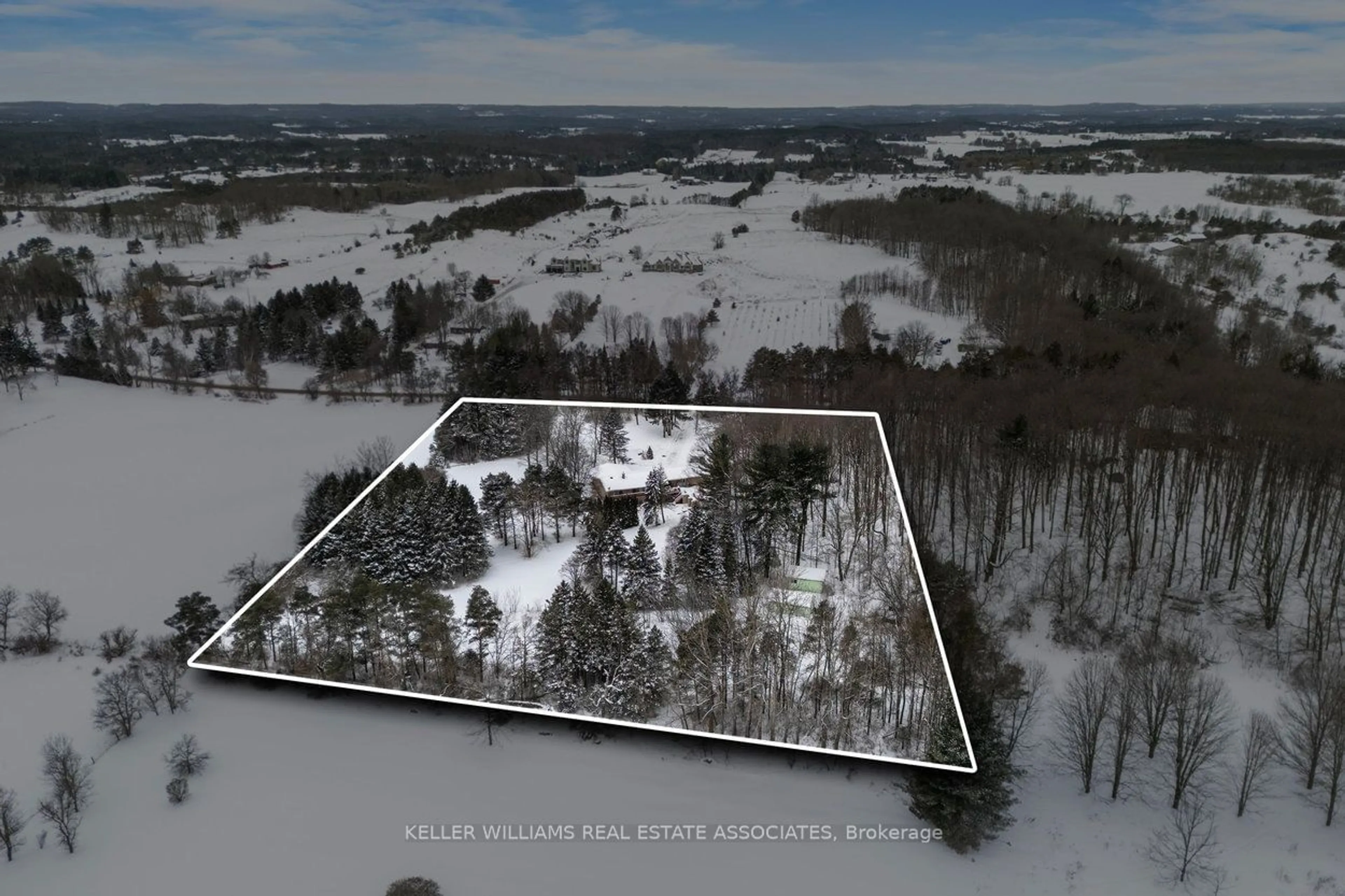 A pic from outside/outdoor area/front of a property/back of a property/a pic from drone, water/lake/river/ocean view for 1207 Concession 8 Rd, Adjala-Tosorontio Ontario L0G 1W0