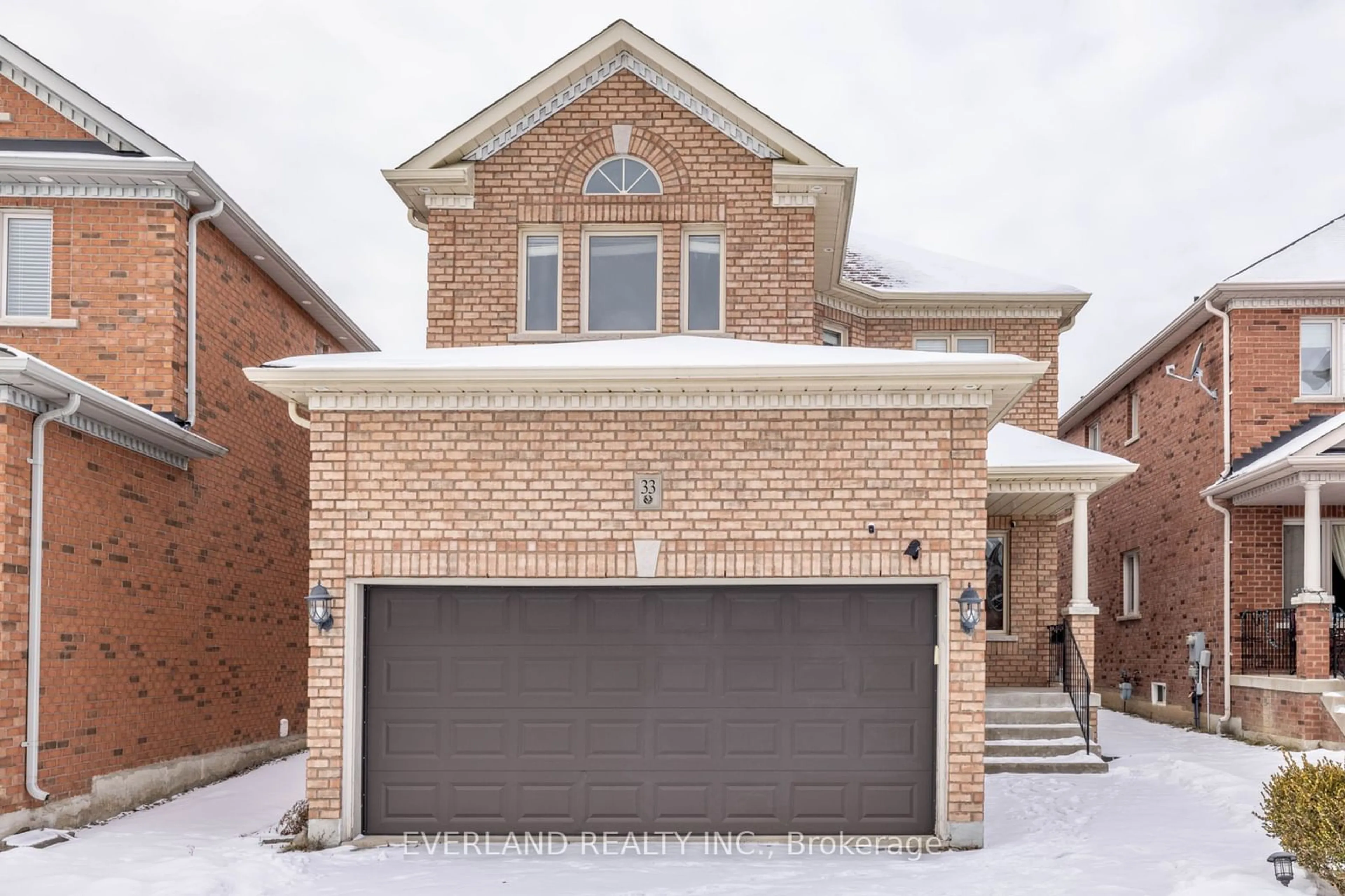 Home with brick exterior material, street for 33 Eagle Peak Dr, Richmond Hill Ontario L4S 2W3