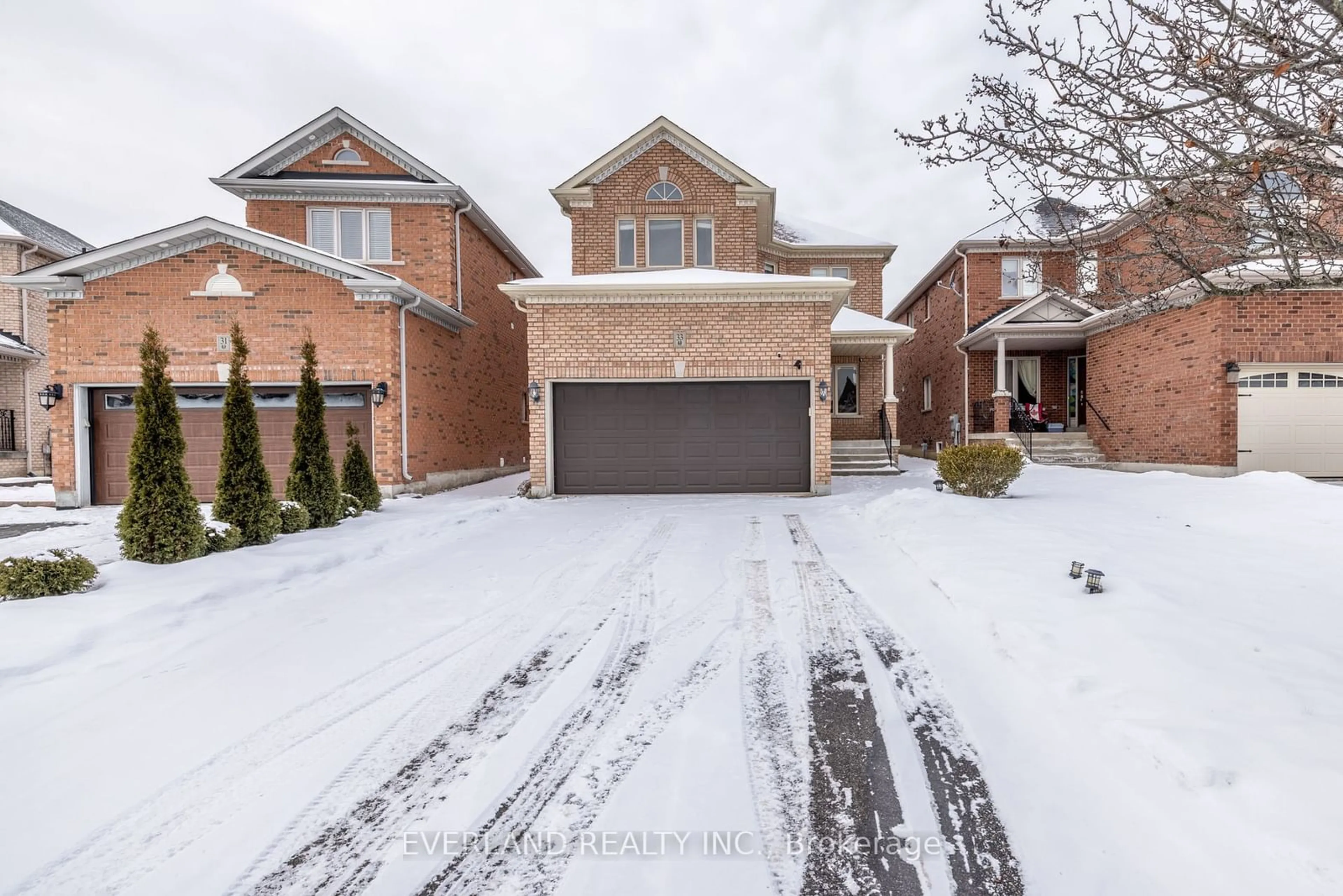 Home with brick exterior material, street for 33 Eagle Peak Dr, Richmond Hill Ontario L4S 2W3