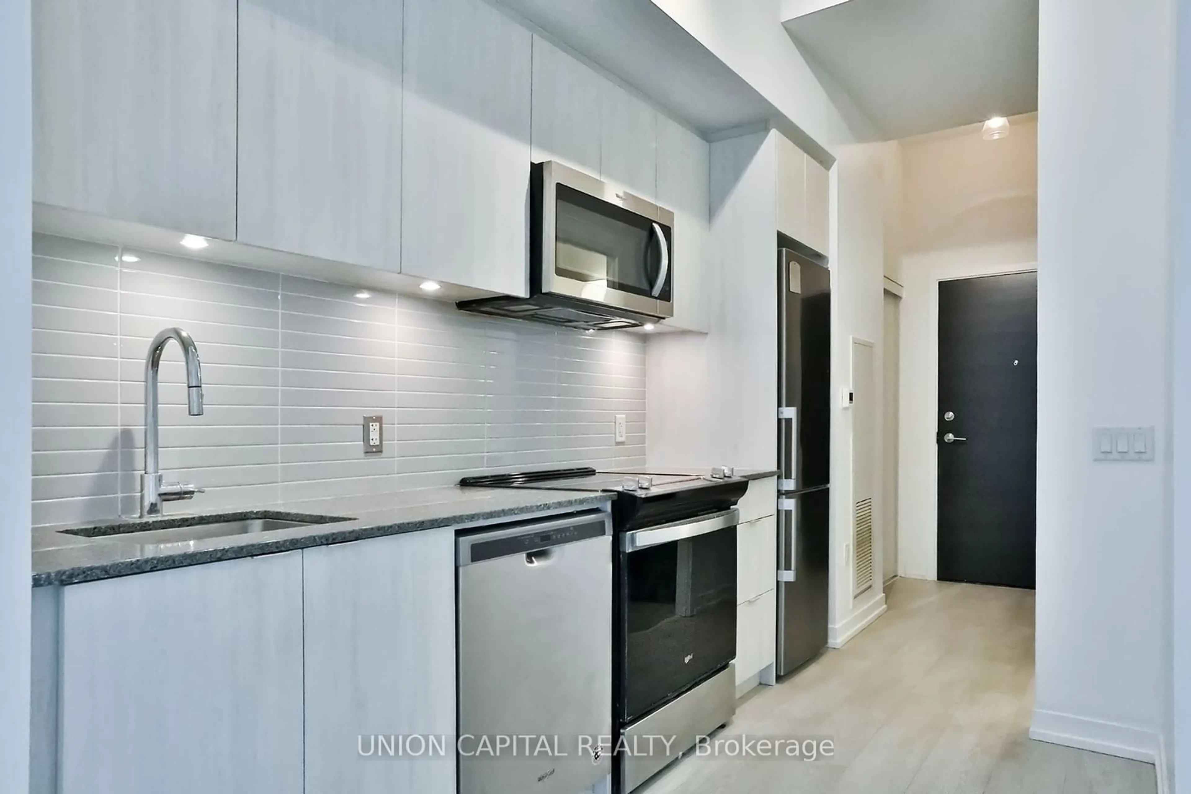 Standard kitchen, unknown for 8868 Yonge St #702E, Richmond Hill Ontario L4C 1Z8