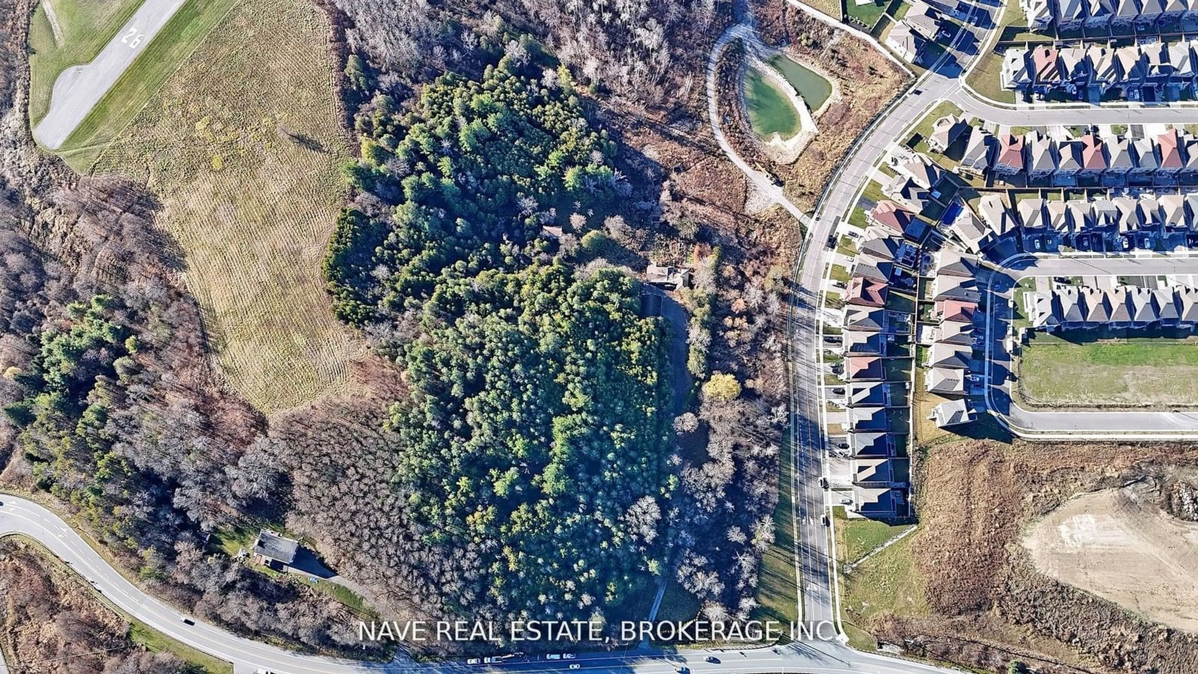 A pic from outside/outdoor area/front of a property/back of a property/a pic from drone, unknown for 19090 Holland Landing Rd, East Gwillimbury Ontario L9N 1M8