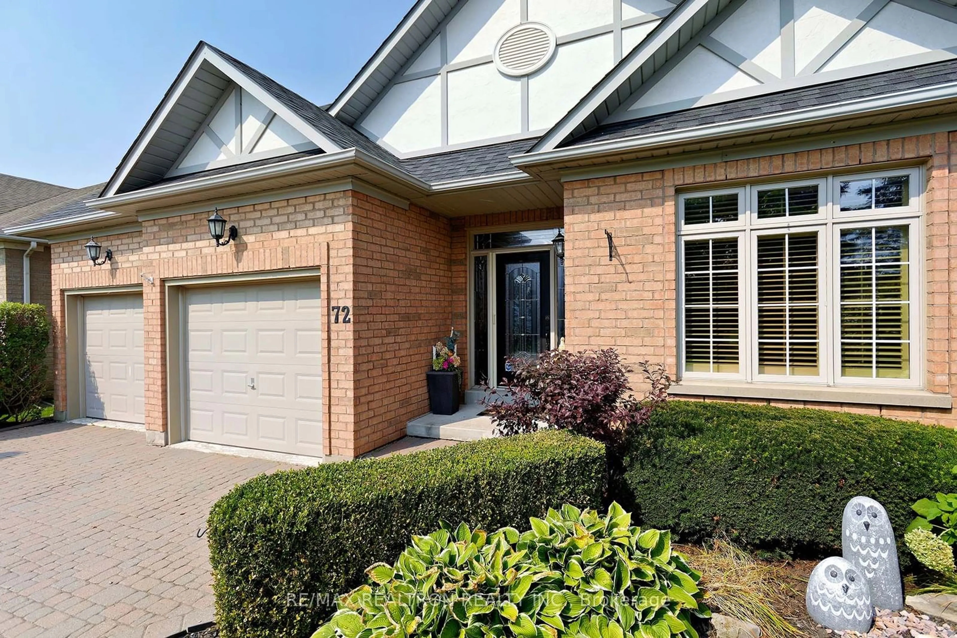 Home with brick exterior material, street for 72 McDermott Tr, Whitchurch-Stouffville Ontario L4A 1N8