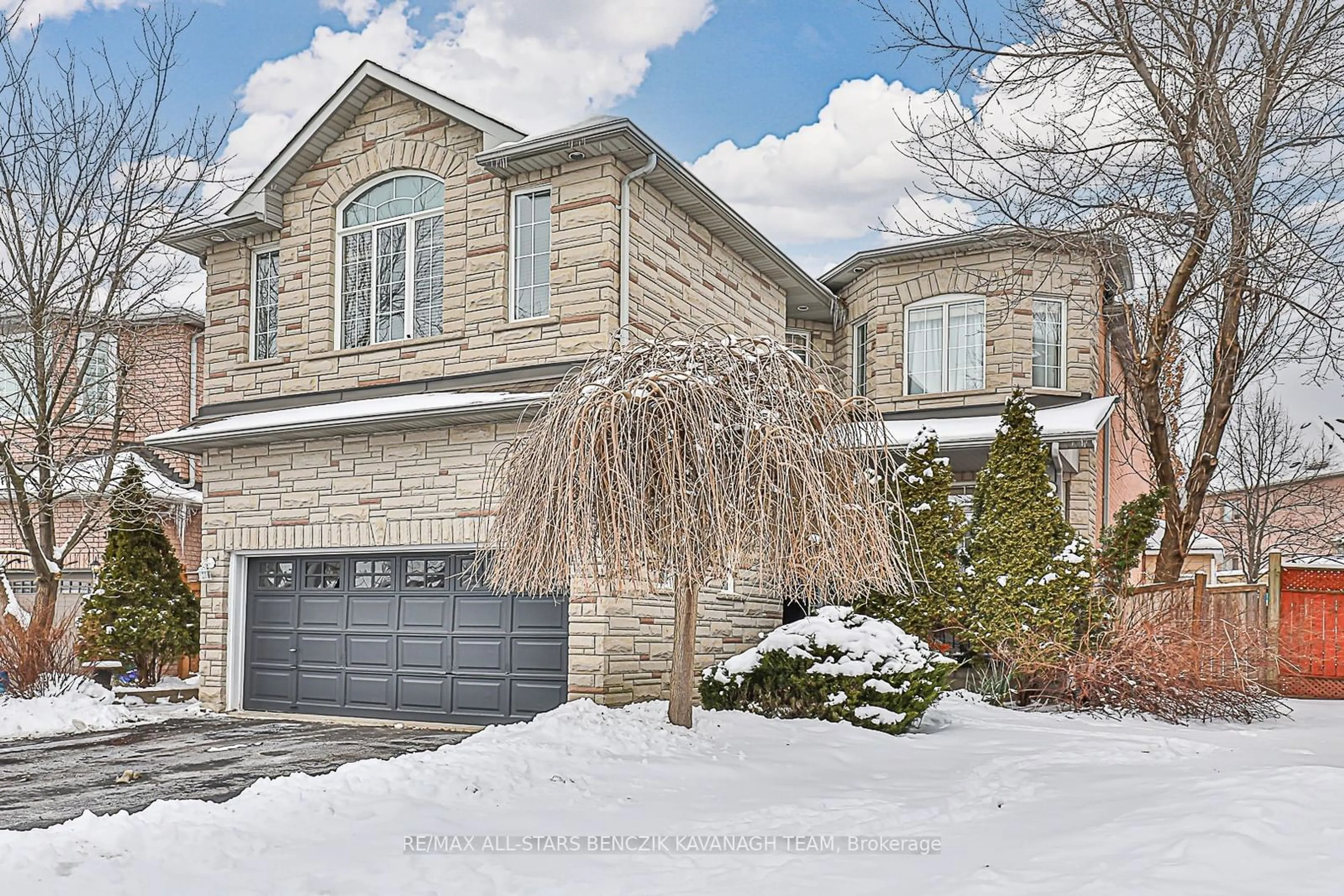 Home with brick exterior material, street for 34 Sanderling Dr, Markham Ontario L3P 6R1