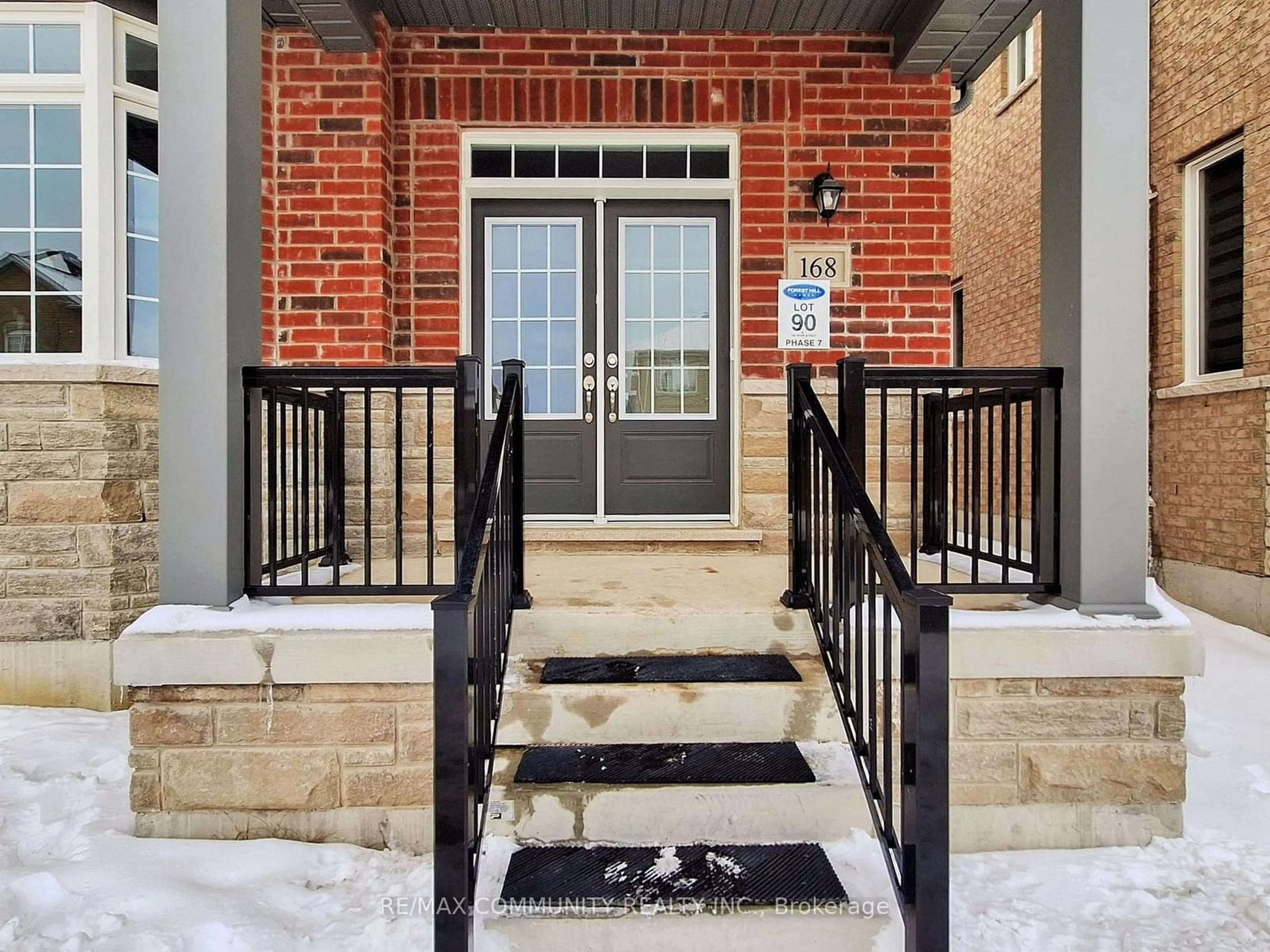 Indoor entryway for 168 Webb St, Markham Ontario L6B 0V5