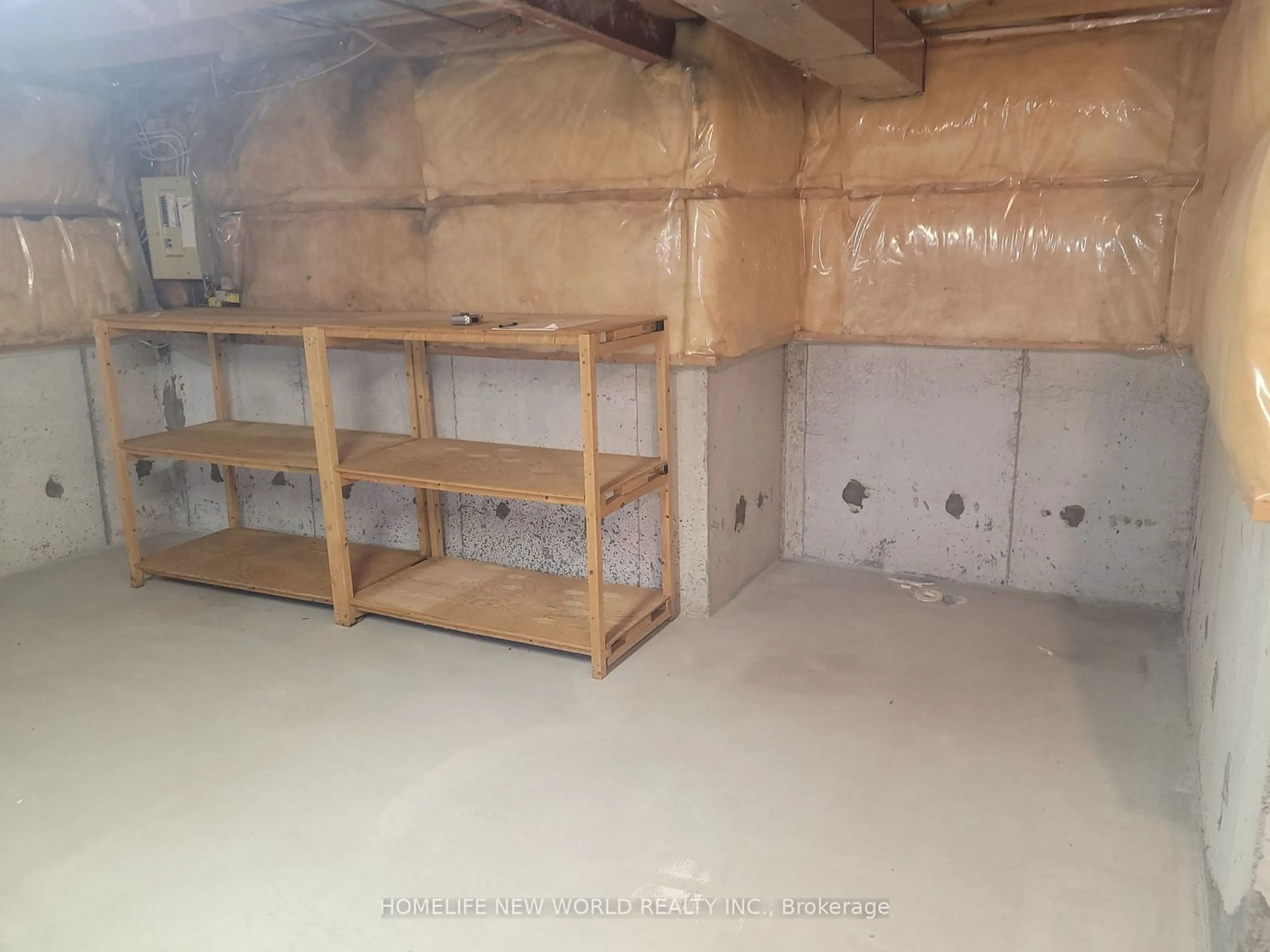 Storage room or clothes room or walk-in closet for 147 Gailcrest Circ, Vaughan Ontario L4J 5V9