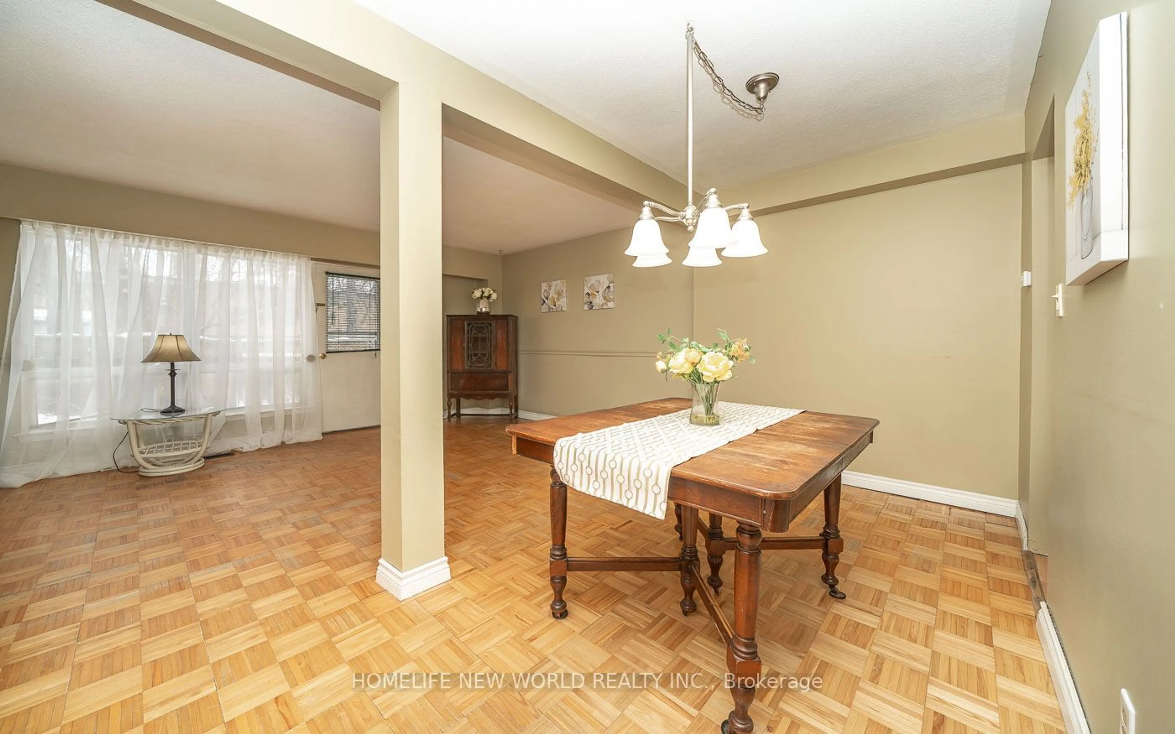 Dining room, unknown for 1 Wootten Way #49, Markham Ontario L3P 3H7