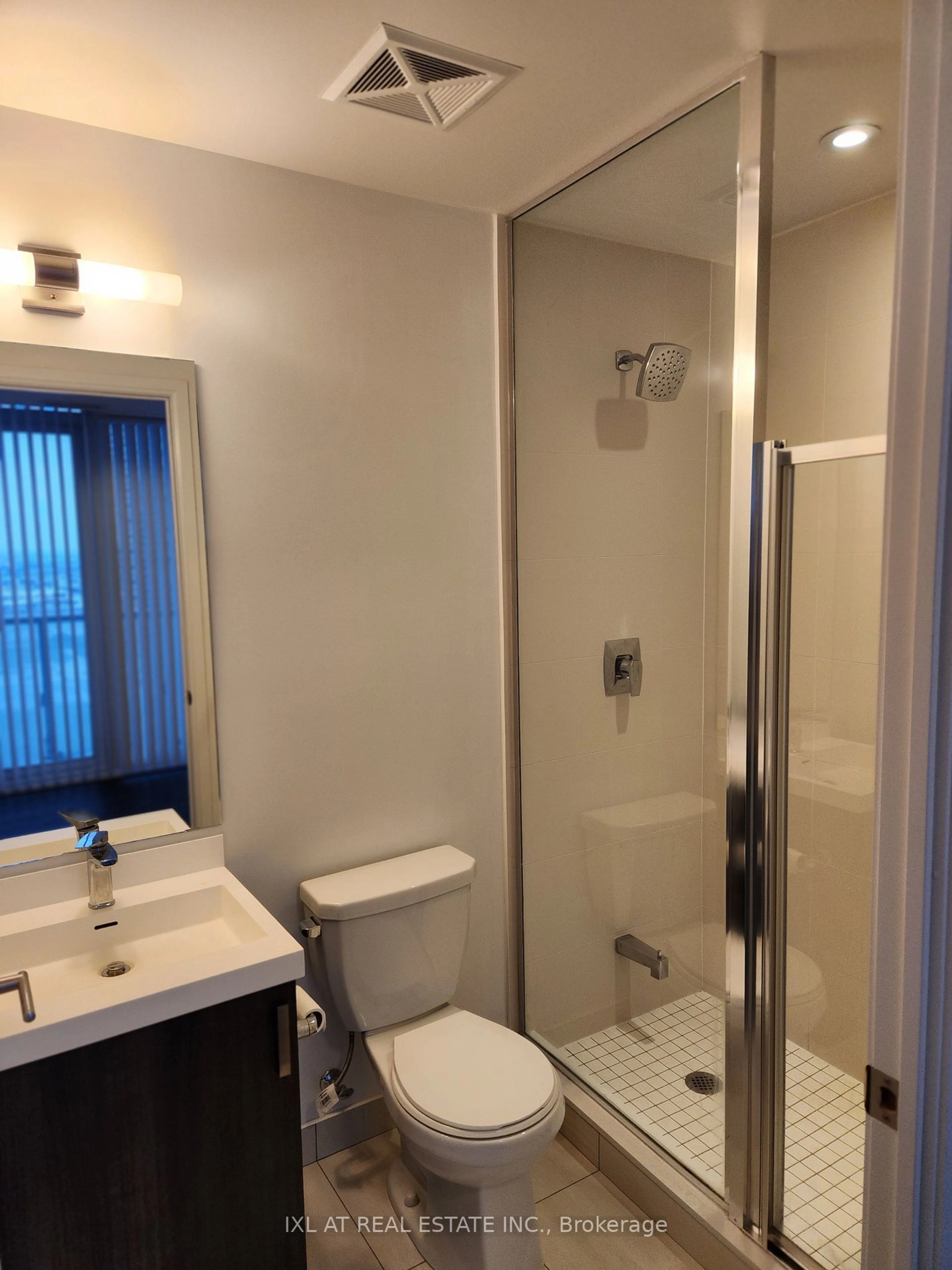 Standard bathroom, unknown for 7895 JANE St #2813, Vaughan Ontario L4K 0K2