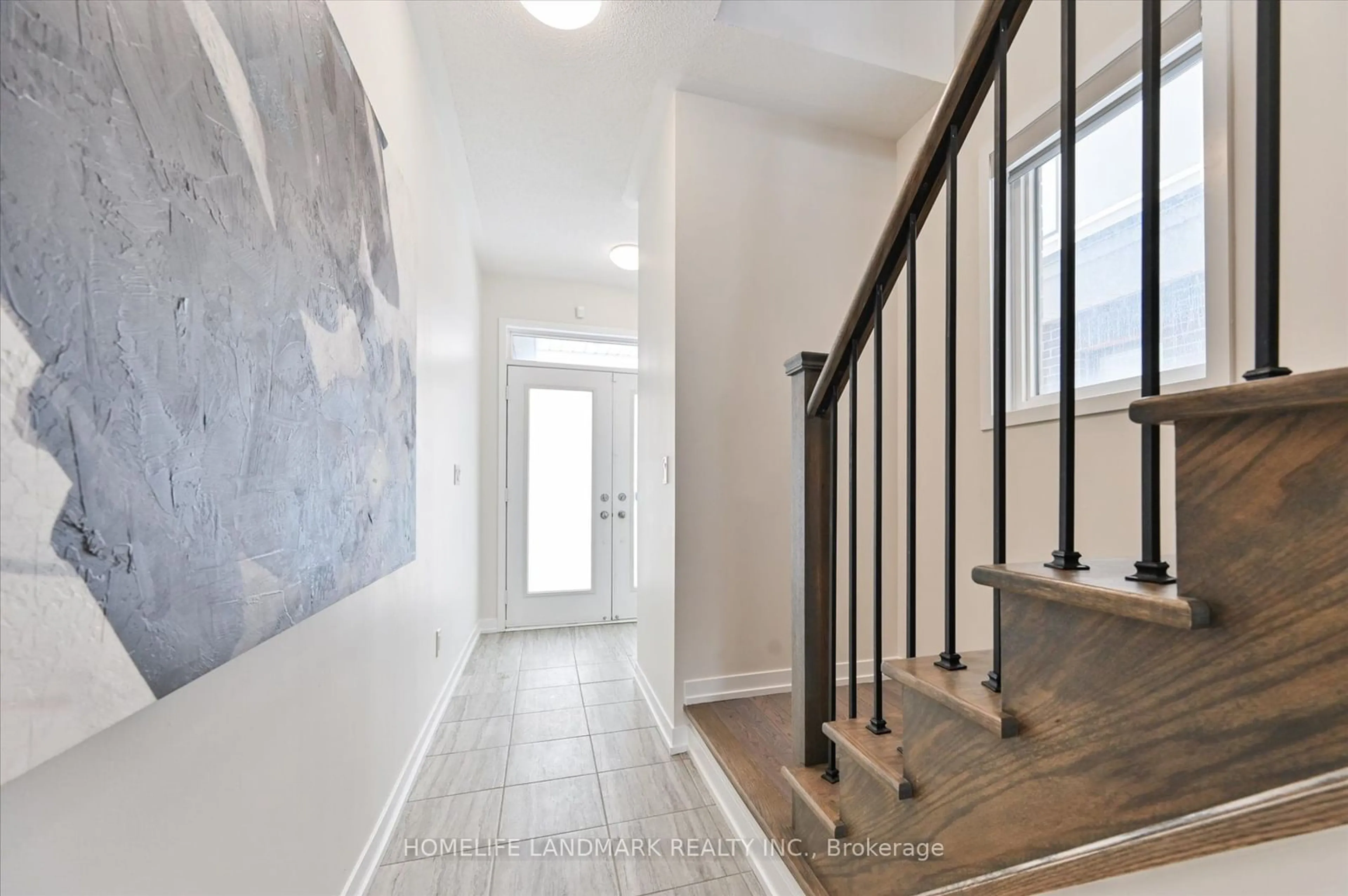 Indoor entryway for 148 Salterton Circ, Vaughan Ontario L6A 4Z2