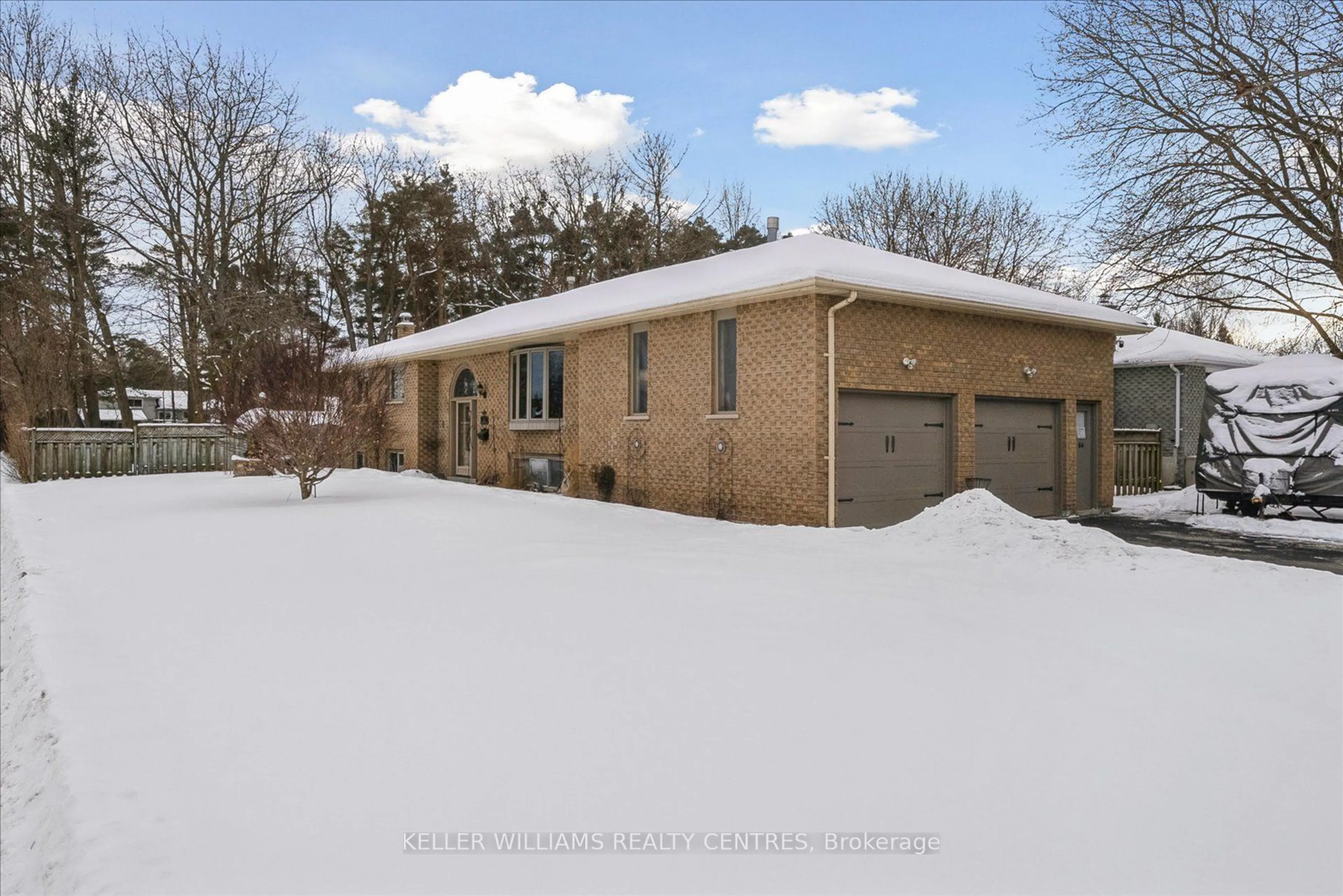 Home with brick exterior material, street for 64 Kilpatrick Dr, East Gwillimbury Ontario L9N 1H7