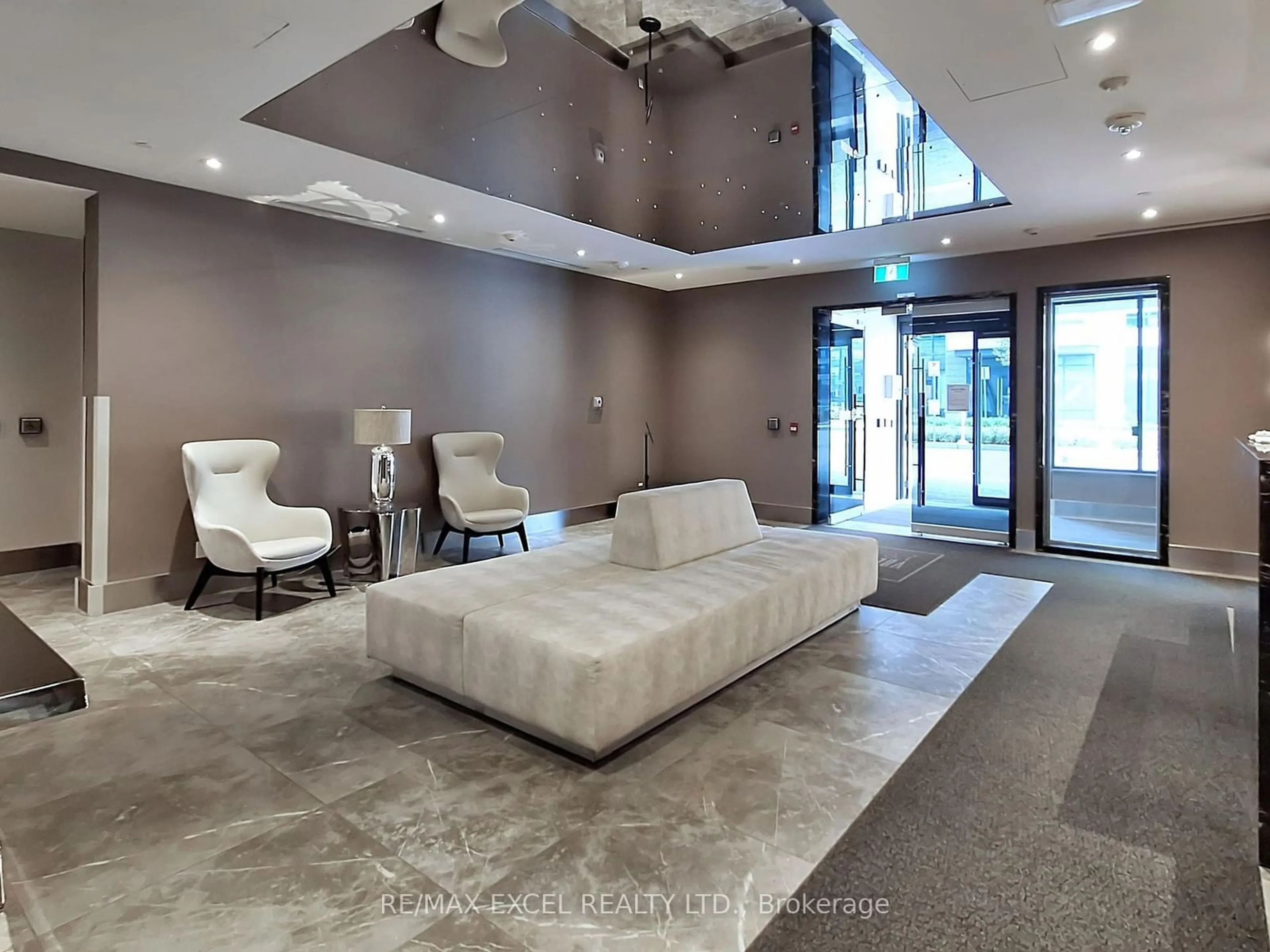 Indoor foyer for 398 Highway 7 #1506, Richmond Hill Ontario L4B 1A7