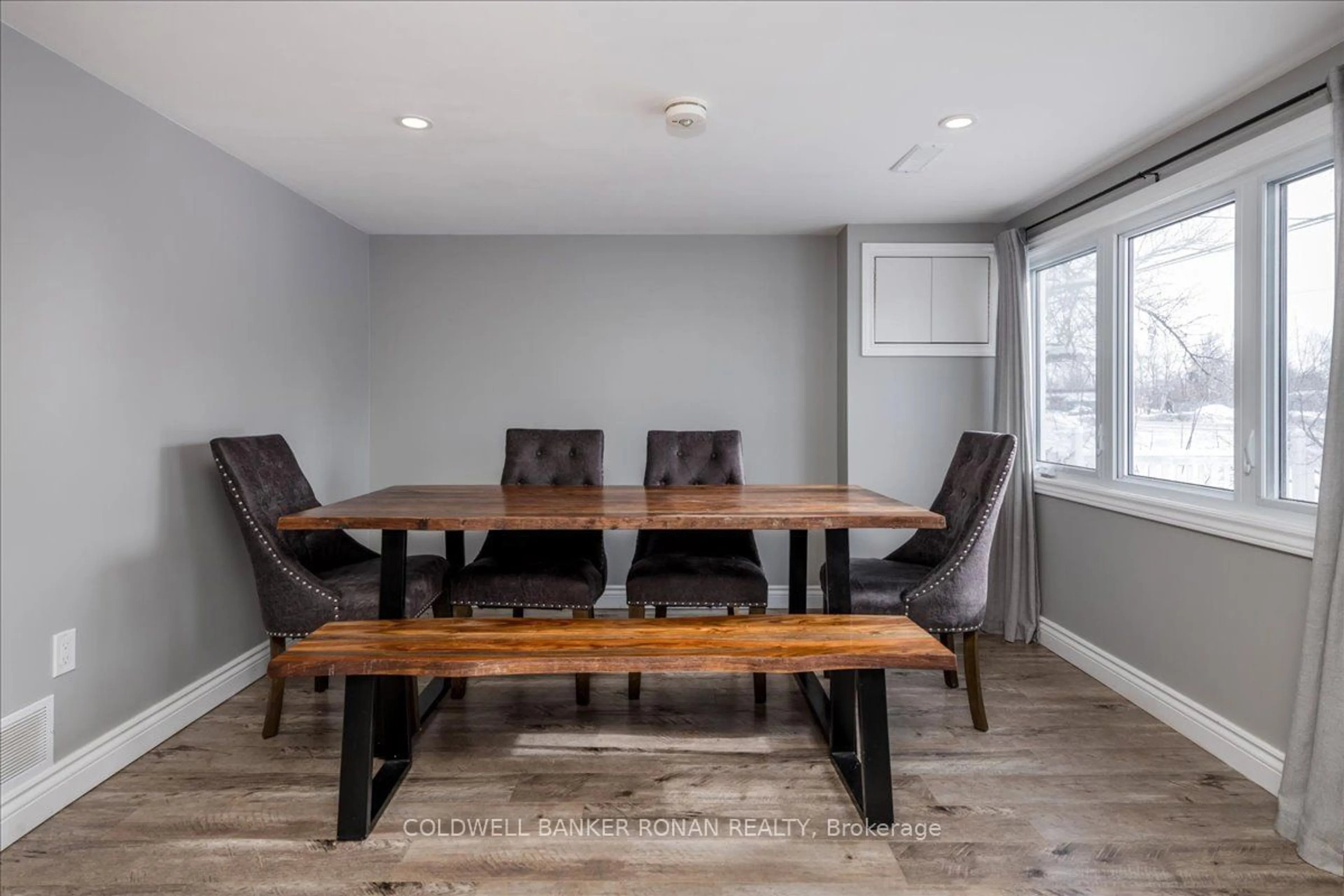 Dining room, wood/laminate floor for 363 Mill St, Essa Ontario L3W 0E2