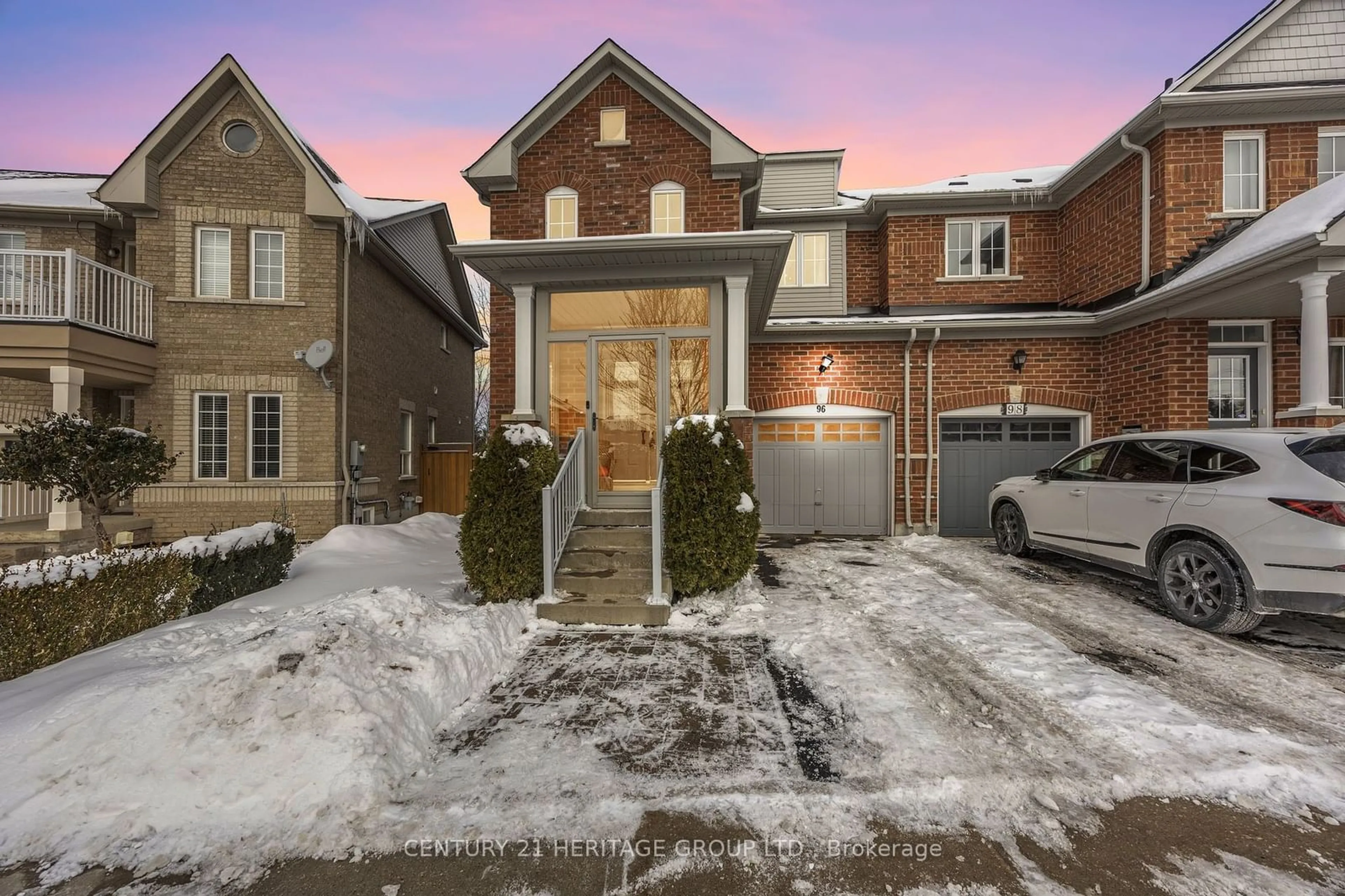 Unknown for 96 Dovetail Dr, Richmond Hill Ontario L4E 5A7