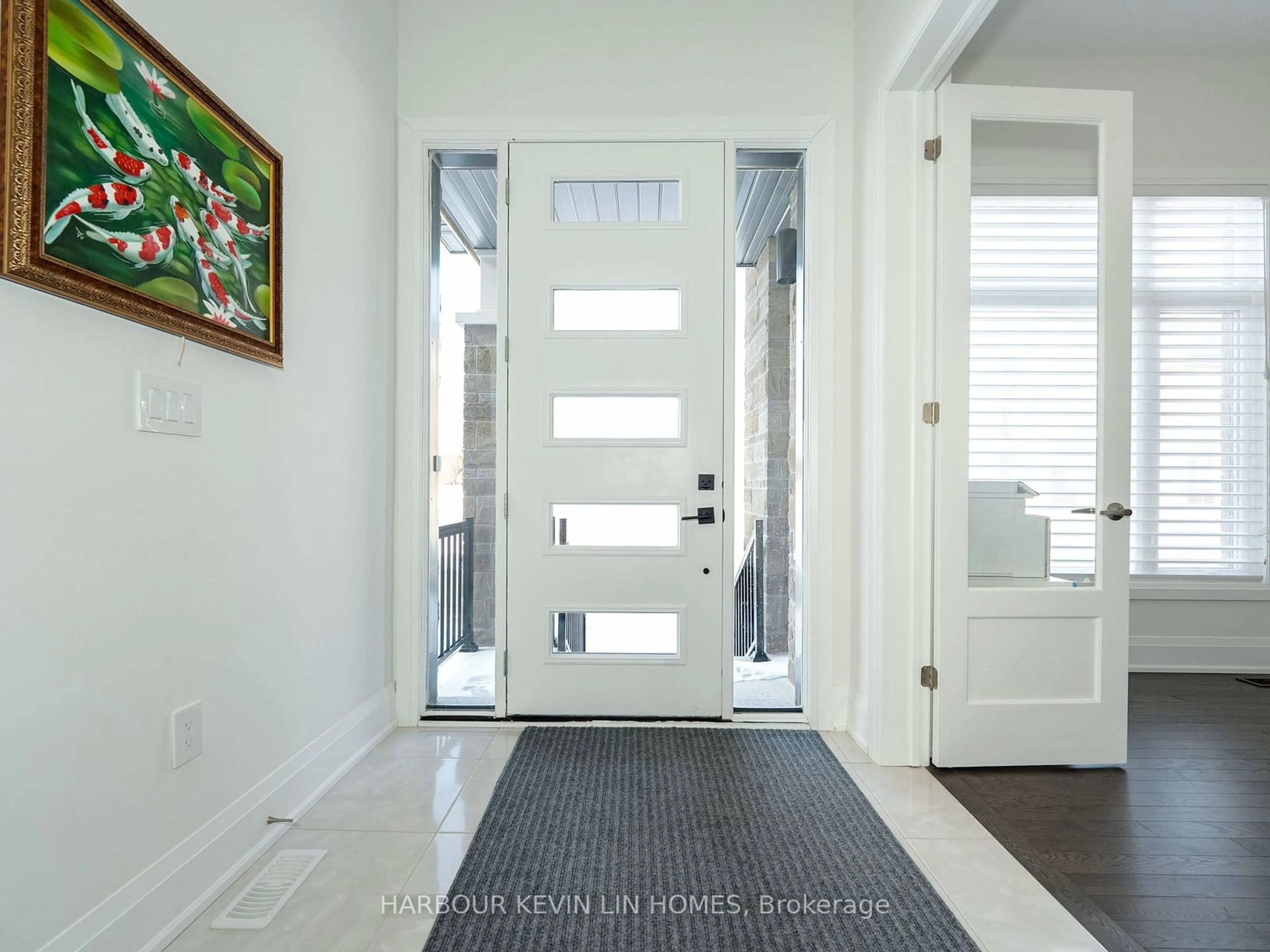 Indoor entryway for 9 Backhouse Dr, Richmond Hill Ontario L4E 1M8