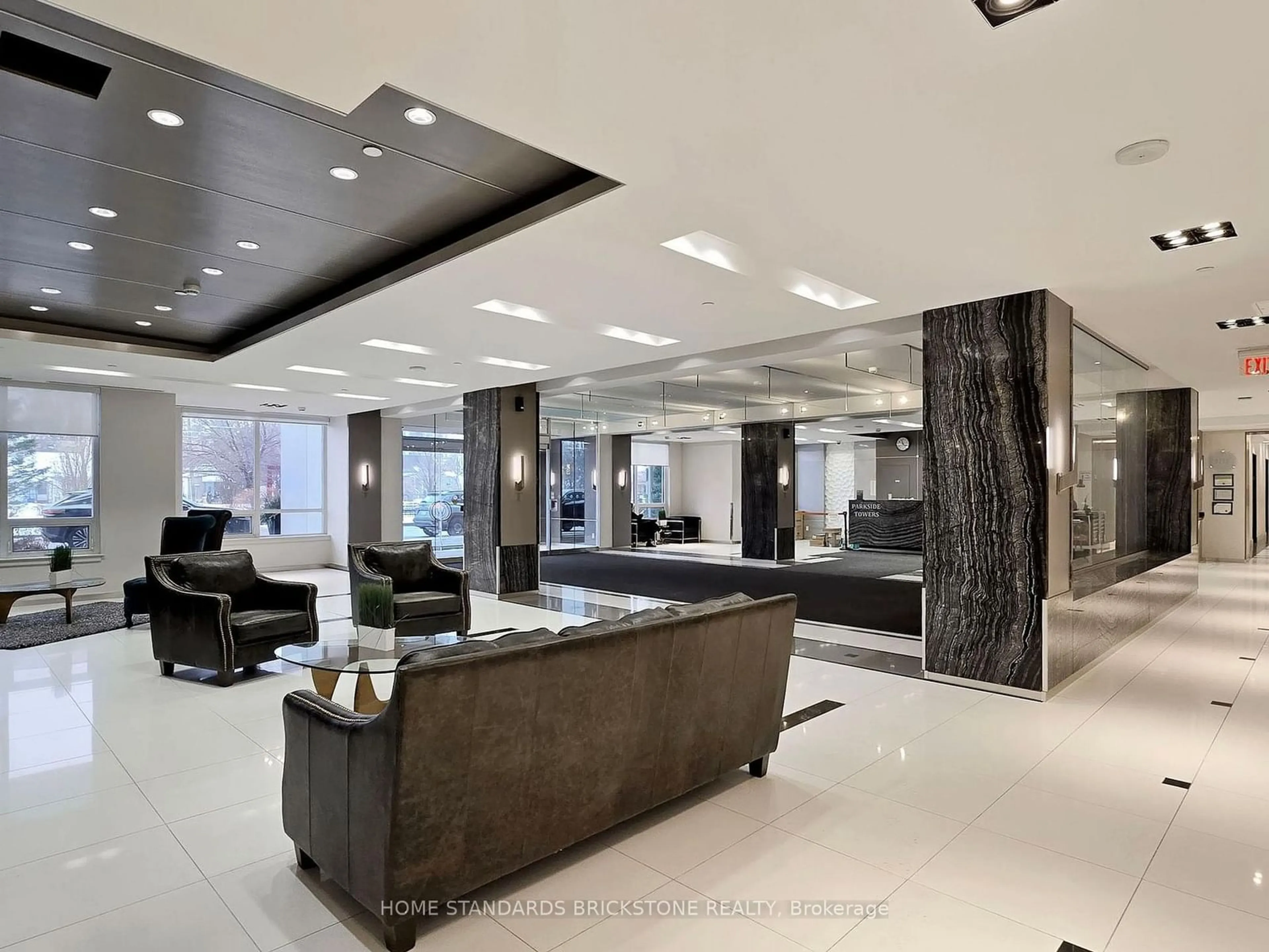 Lobby for 7167 Yonge St #712, Markham Ontario L3T 0E1