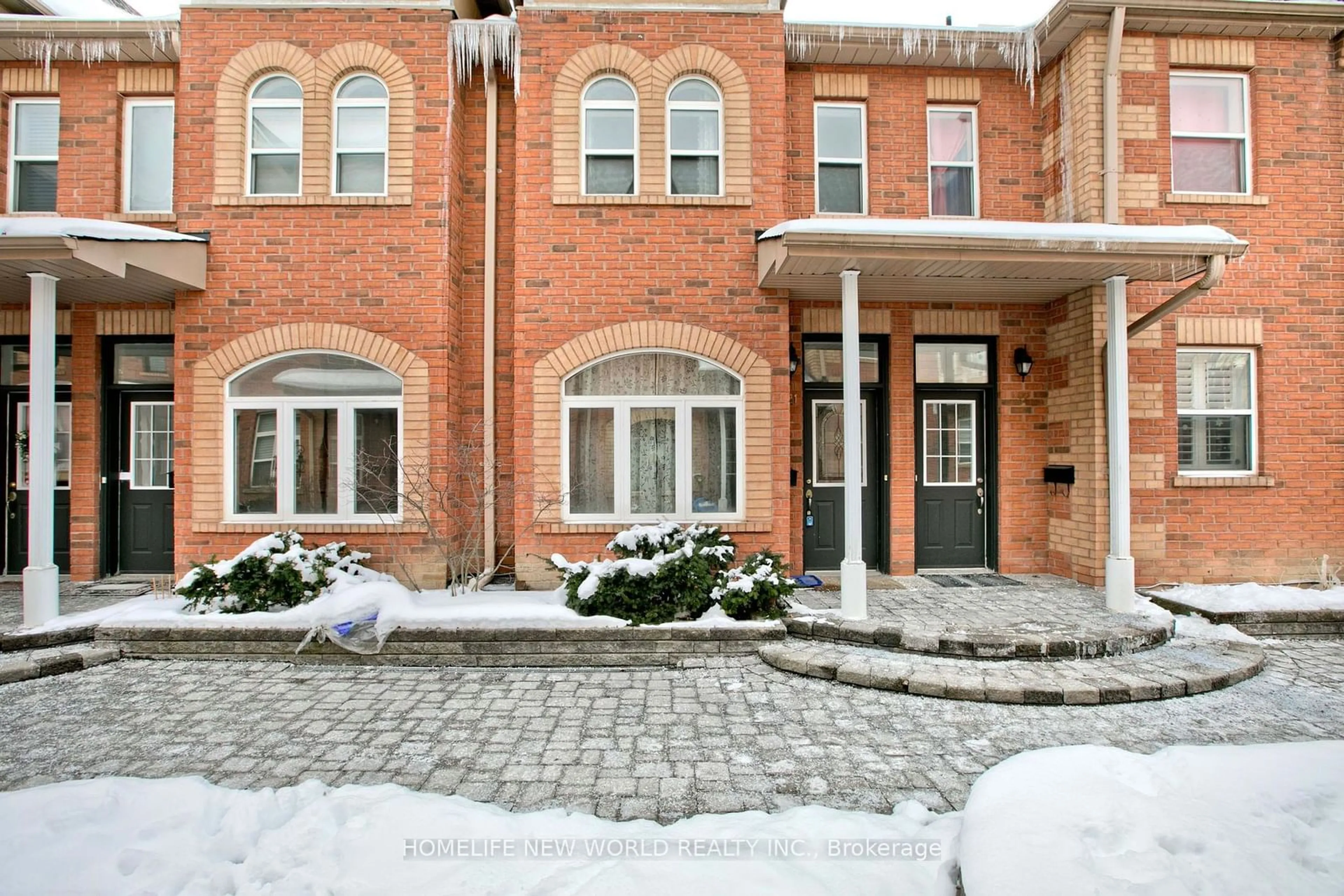 Home with brick exterior material, street for 125 Hall St #21, Richmond Hill Ontario L4C 4N9