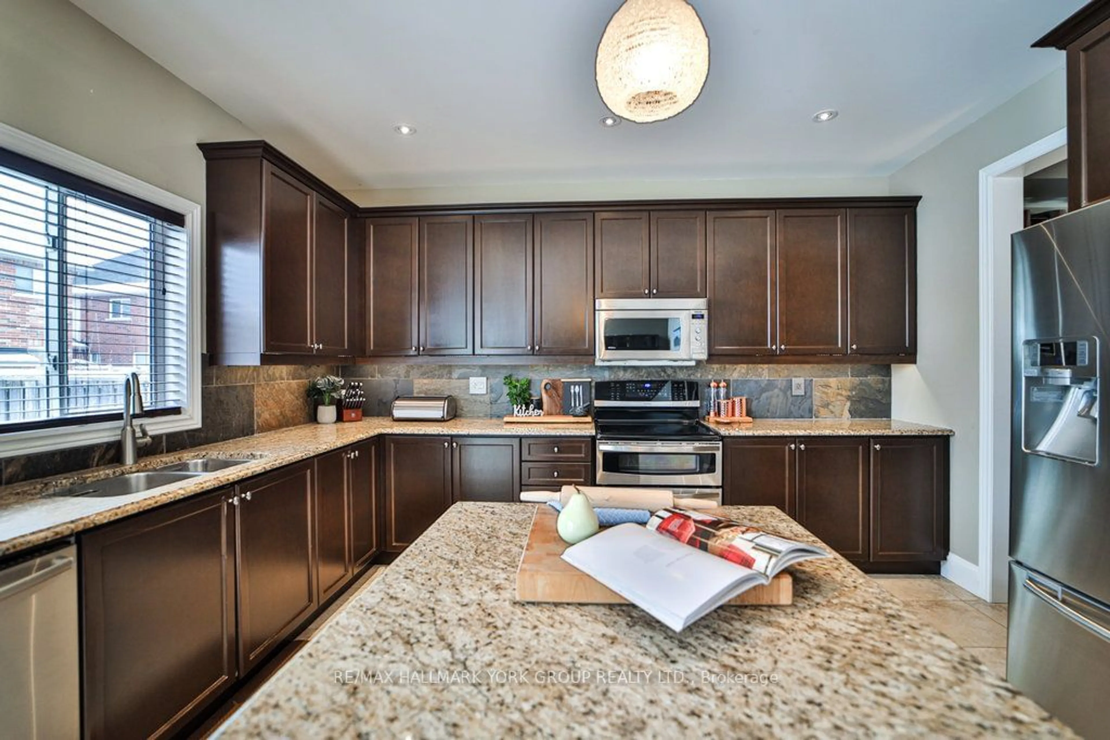 Contemporary kitchen, ceramic/tile floor for 44 Carness Cres, Georgina Ontario L4P 0B5