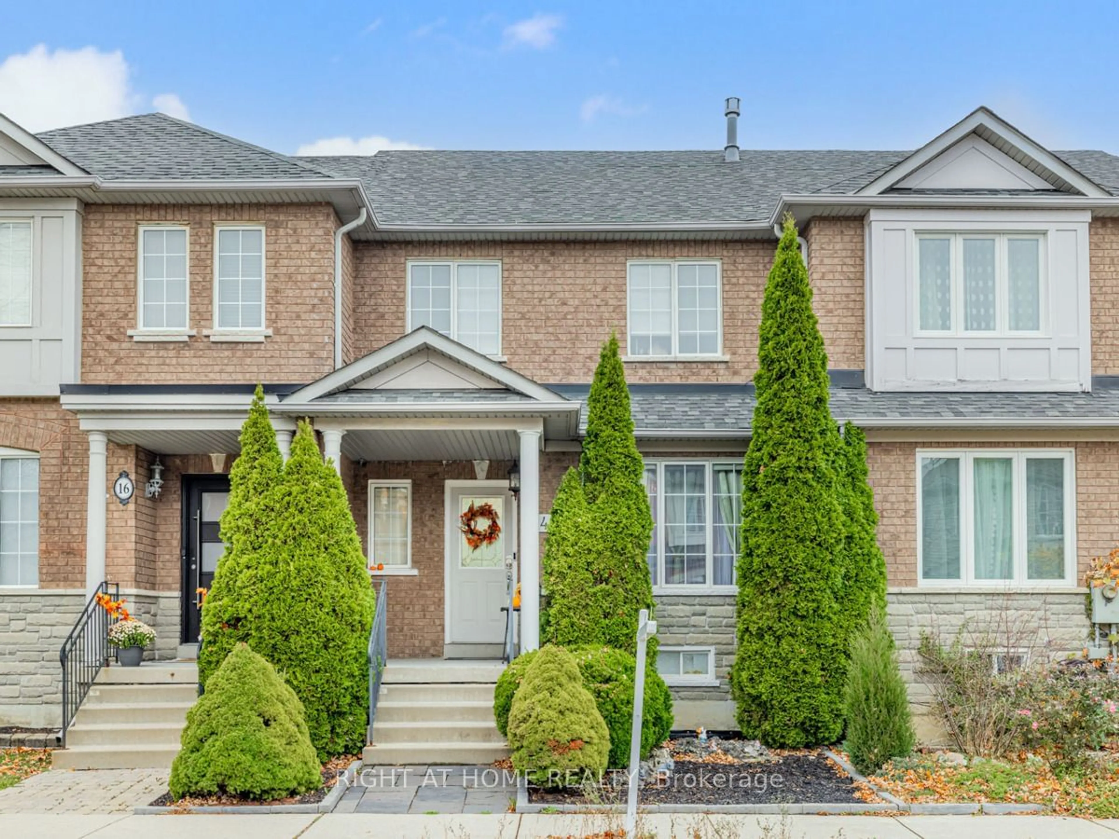 Home with brick exterior material, street for 14 Decoroso Dr, Vaughan Ontario L4H 1V2