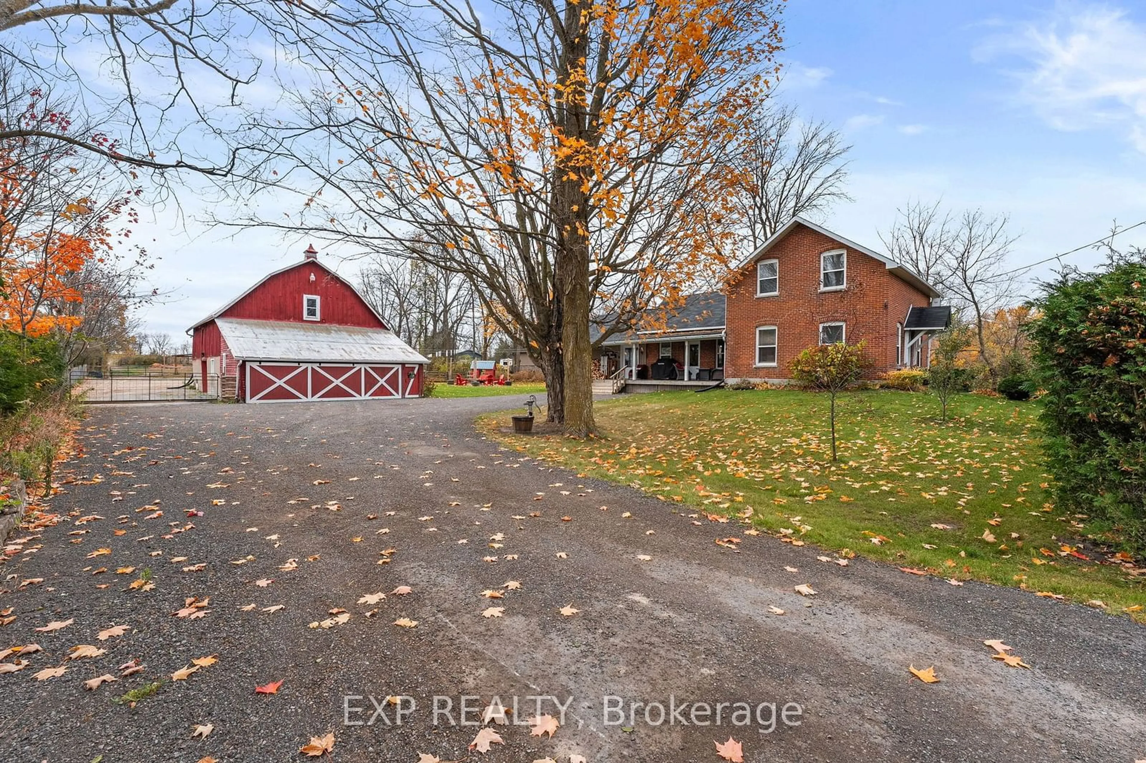 A pic from outside/outdoor area/front of a property/back of a property/a pic from drone, street for 1742 Cameron St, Brock Ontario L0E 1E0