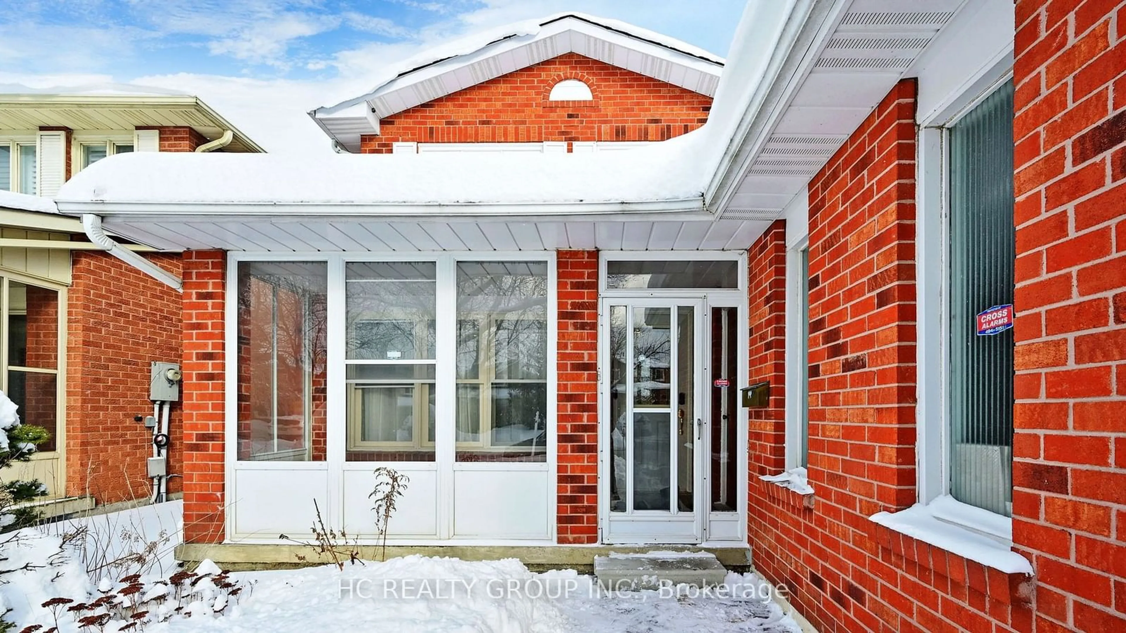 Home with brick exterior material, street for 327 Sussex Ave, Richmond Hill Ontario L4C 6B4