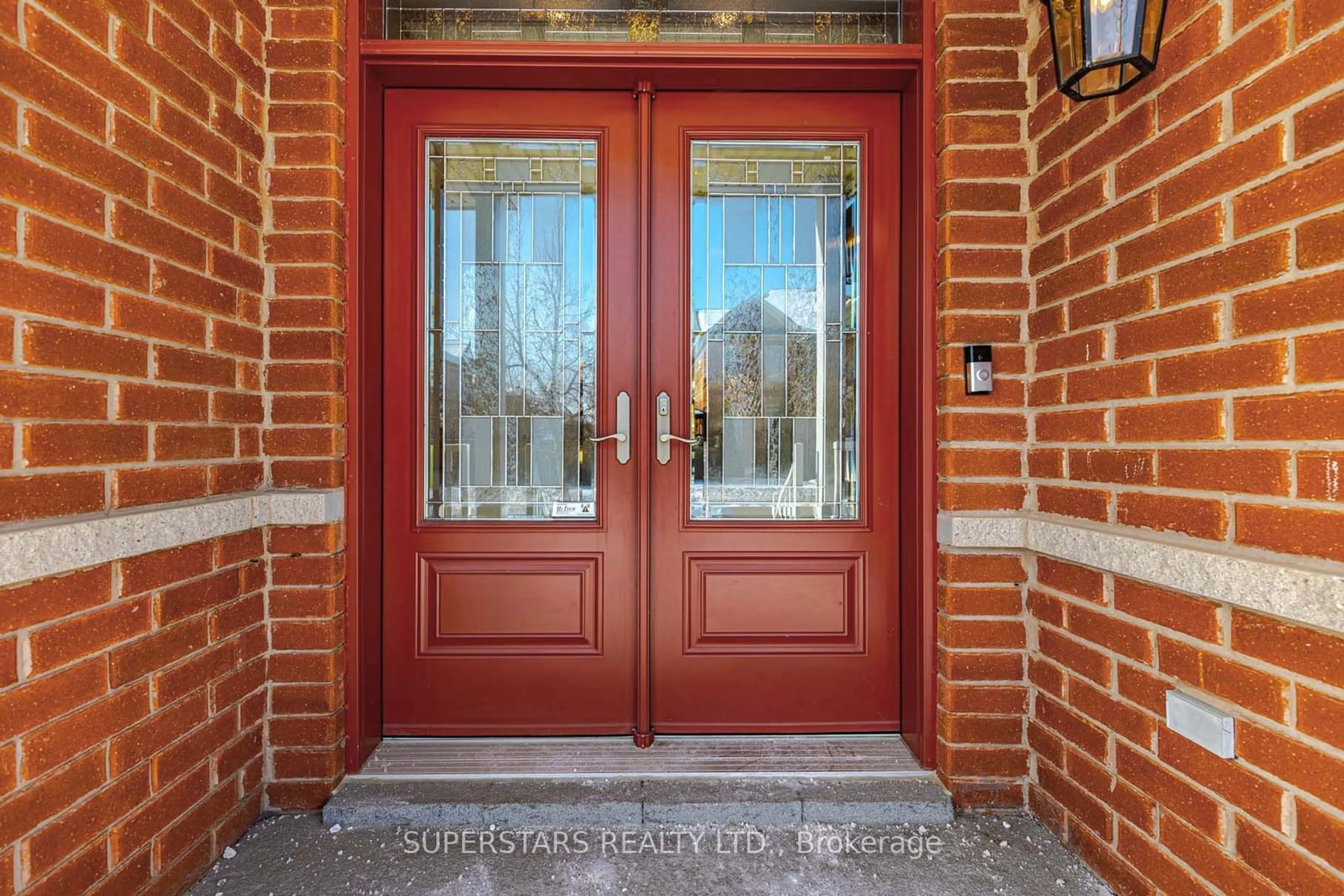 Indoor entryway for 25 Rennie Ave, Markham Ontario L6B 0M9