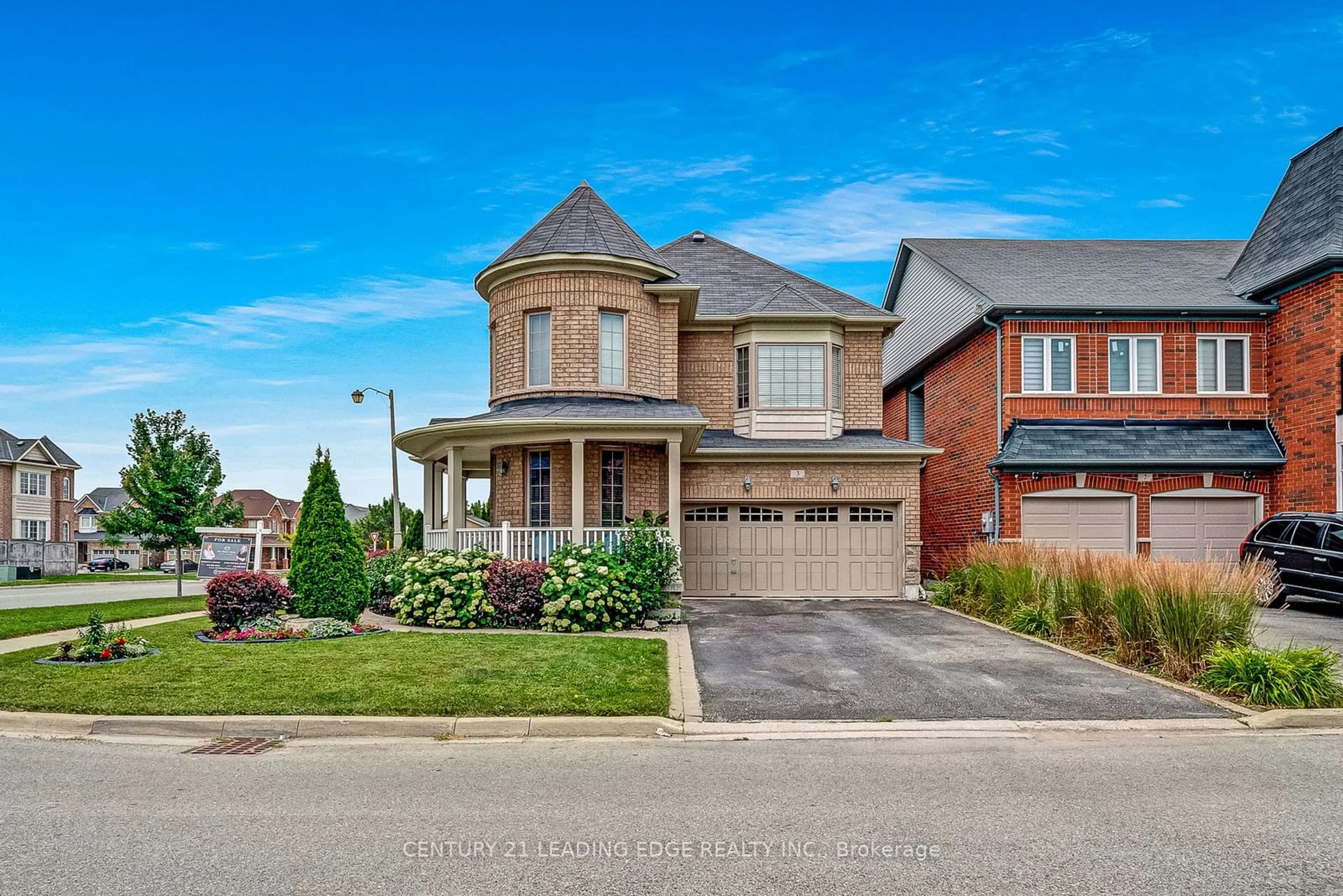 Home with brick exterior material, street for 3 Sweetner Dr, Whitchurch-Stouffville Ontario L4A 0T3