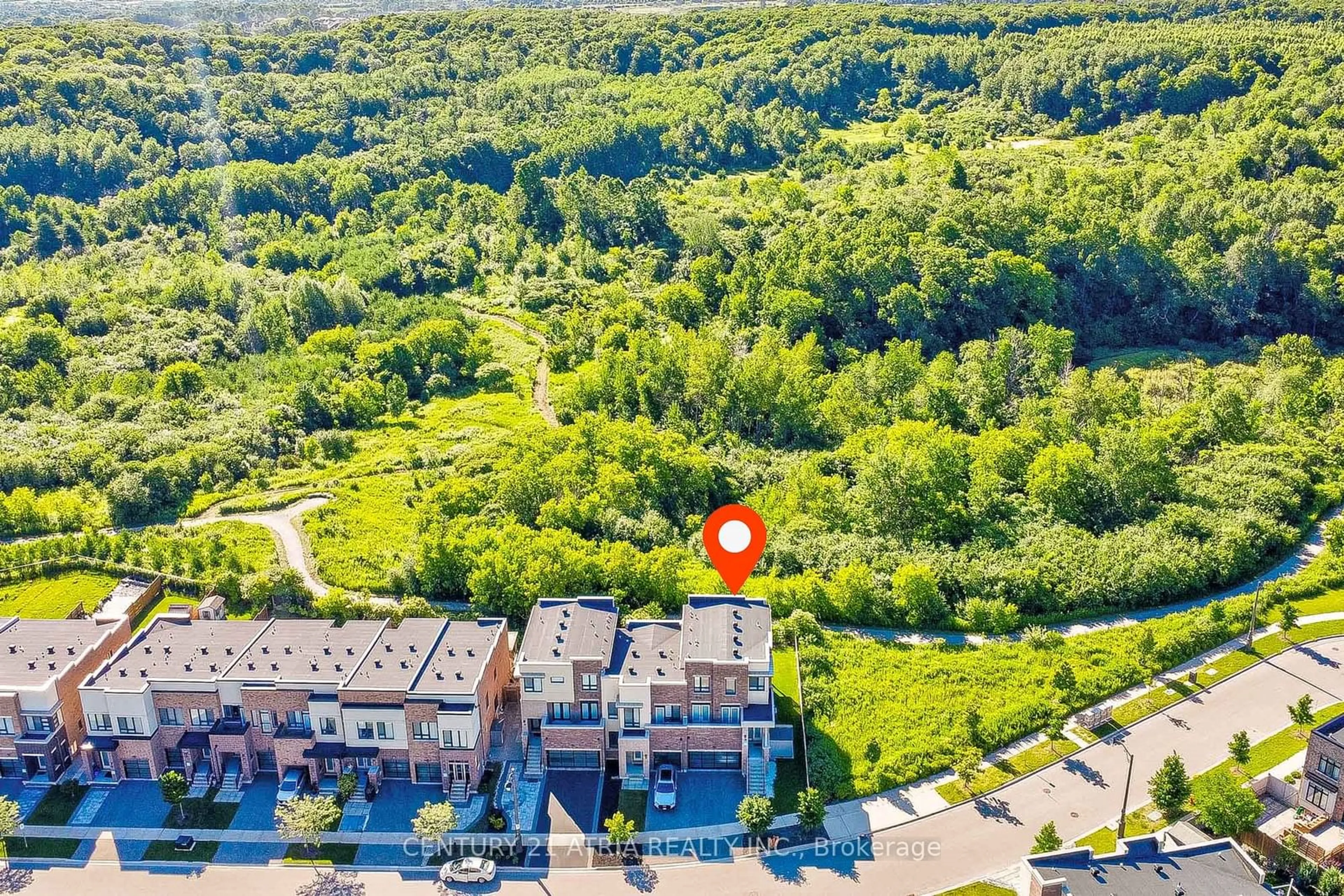 A pic from outside/outdoor area/front of a property/back of a property/a pic from drone, unknown for 15 Anchusa Dr, Richmond Hill Ontario L4E 5B6