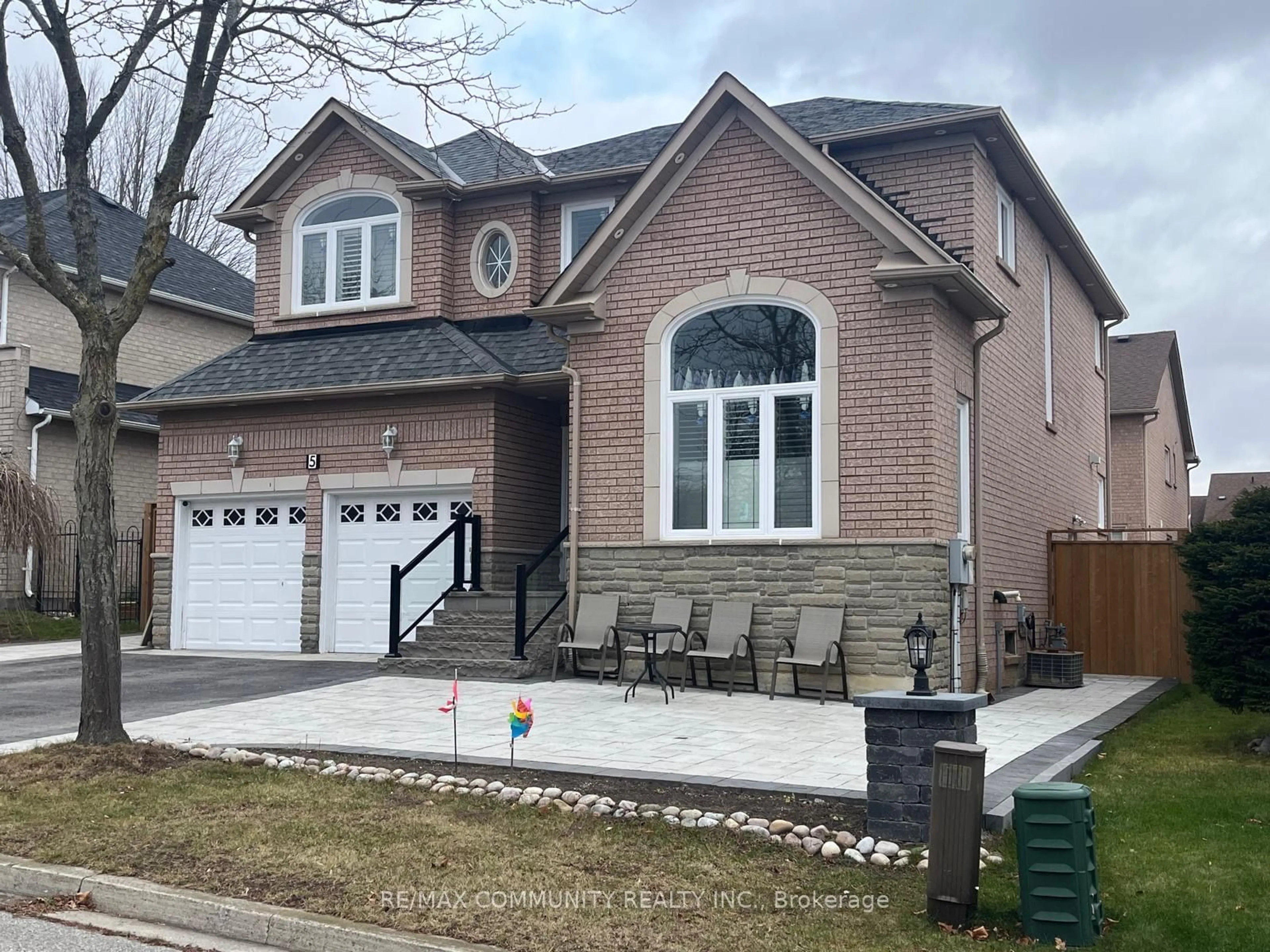 Home with brick exterior material, street for 5 Sandcherry Ave, Markham Ontario L3S 4B3