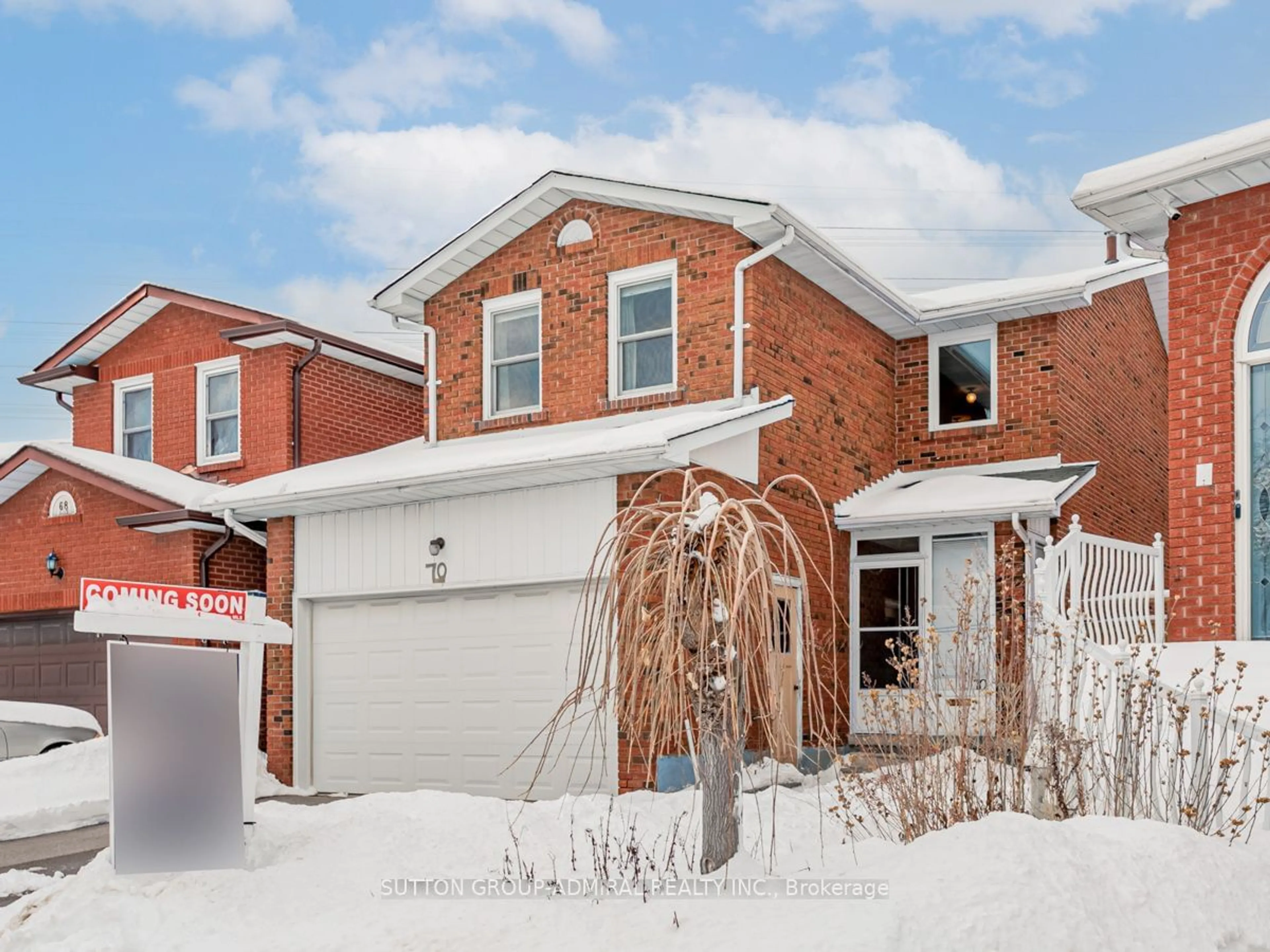 Home with brick exterior material, street for 70 Oakmount Cres, Vaughan Ontario L4K 2C3