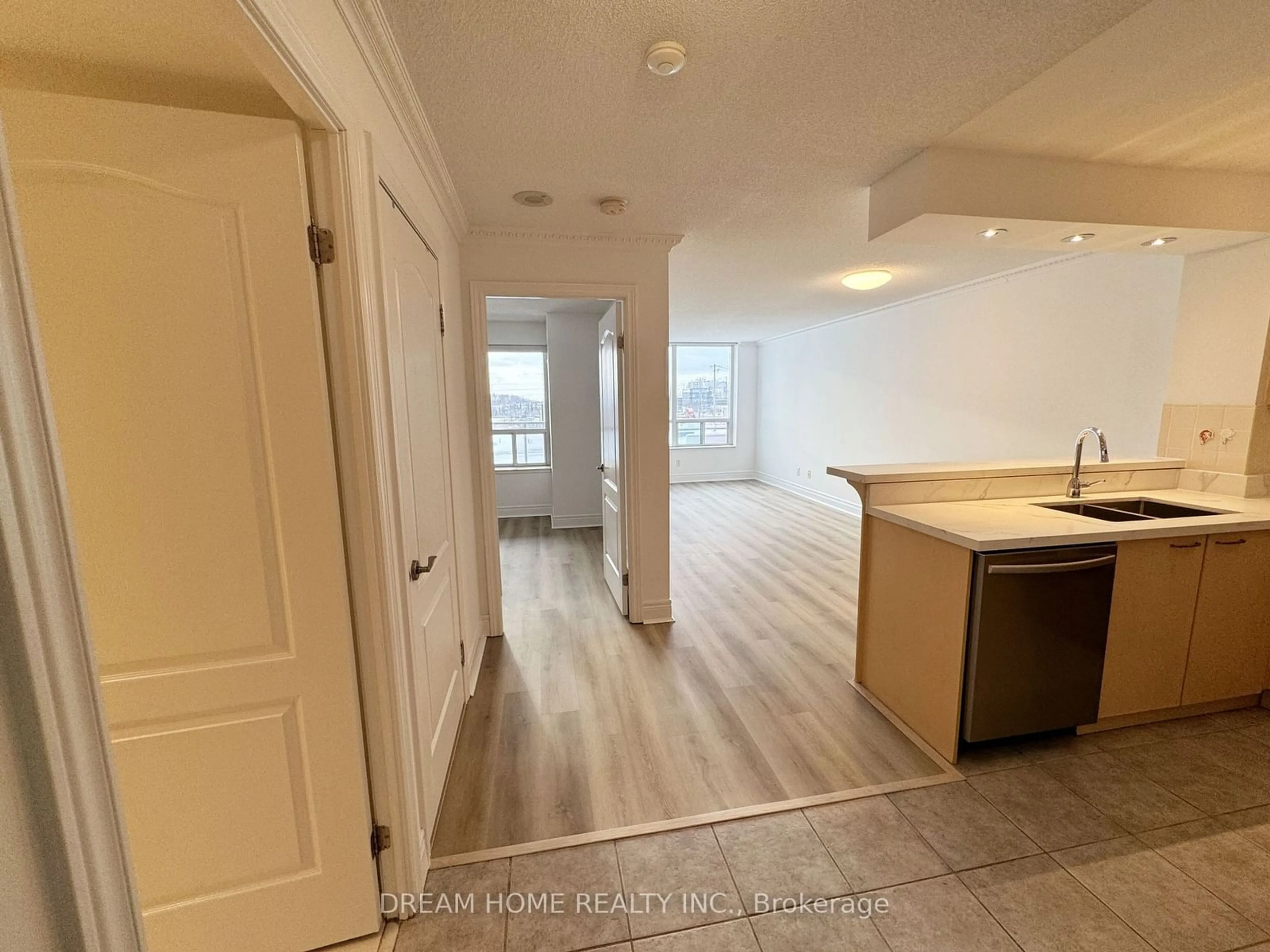 A pic of a room for 48 Suncrest Blvd #507, Markham Ontario L3T 7Y5