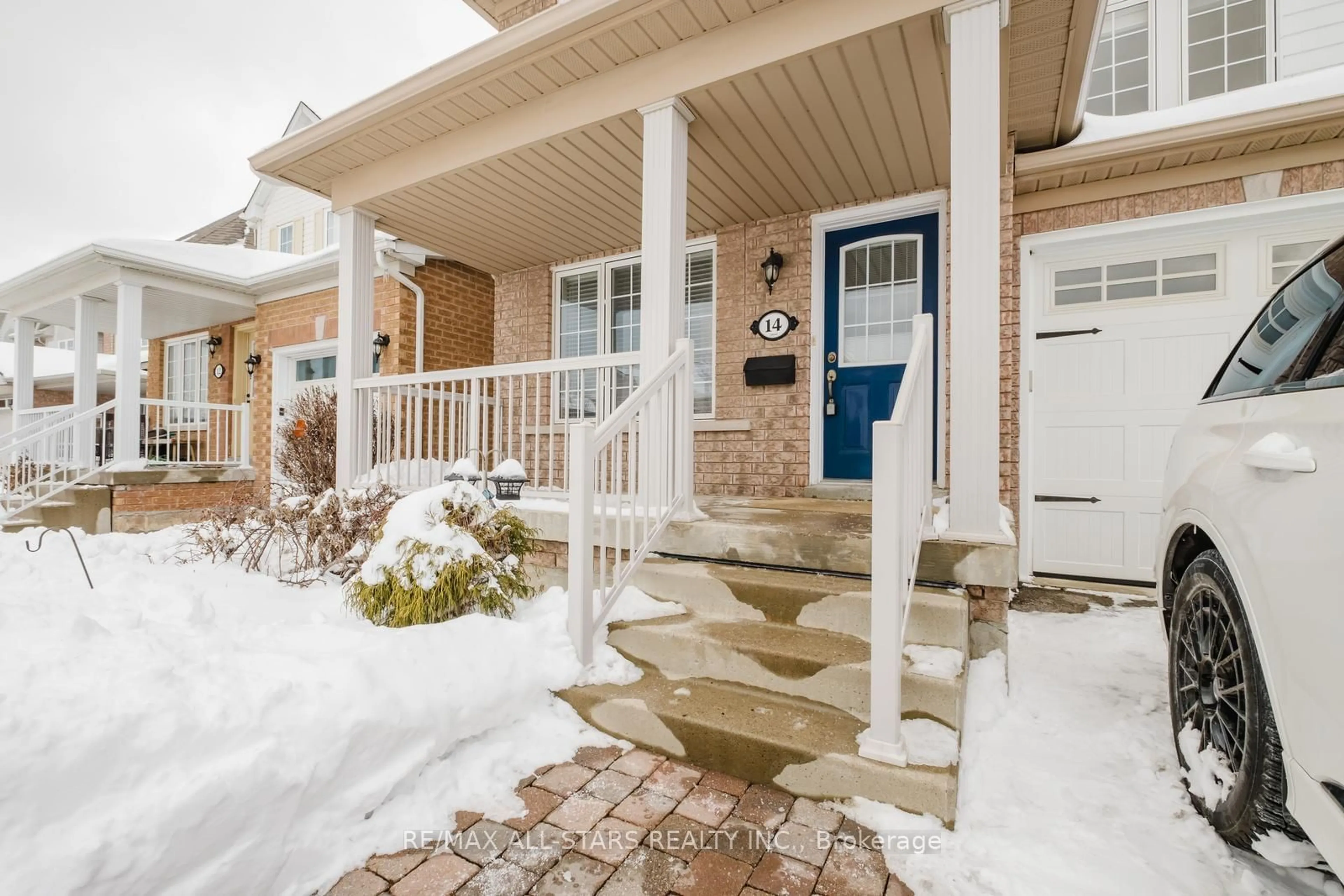 Indoor entryway for 14 Bloomsbury Rd, Markham Ontario L6E 1R9