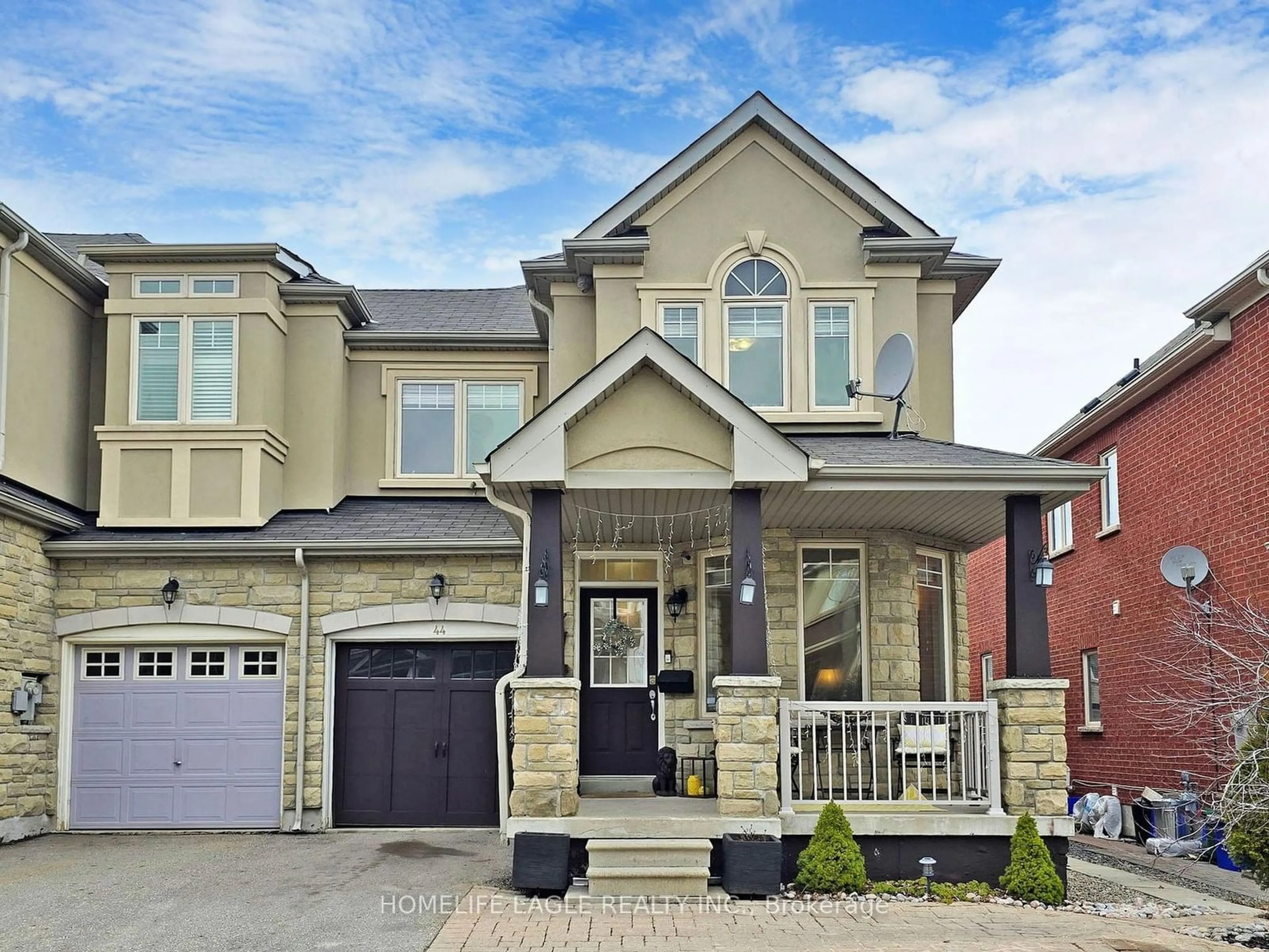 Home with brick exterior material, street for 44 Pexton Ave, Richmond Hill Ontario L4E 4Y4