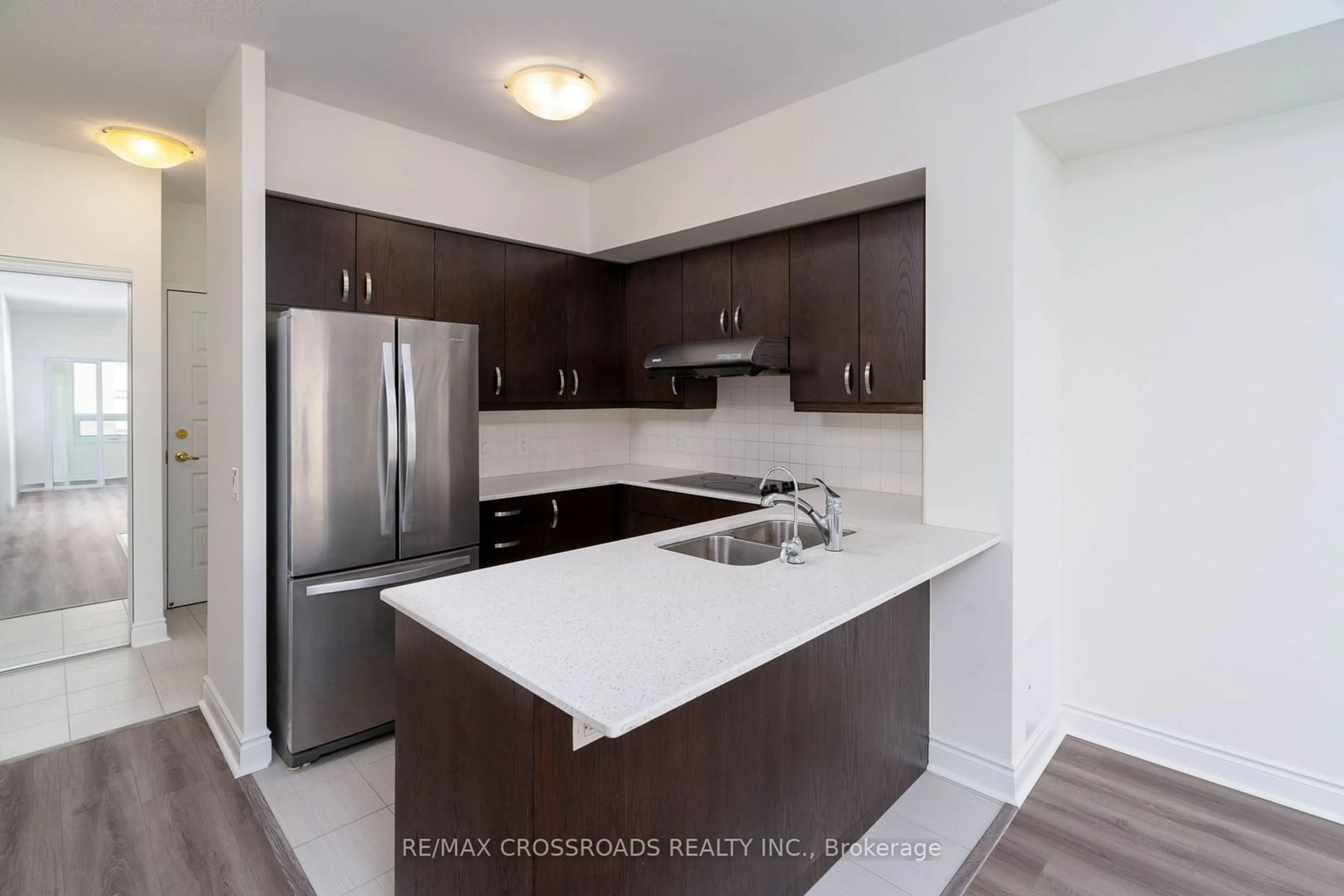 Standard kitchen, unknown for 1 Sun Yat Sen Ave #509, Markham Ontario L3R 5K9