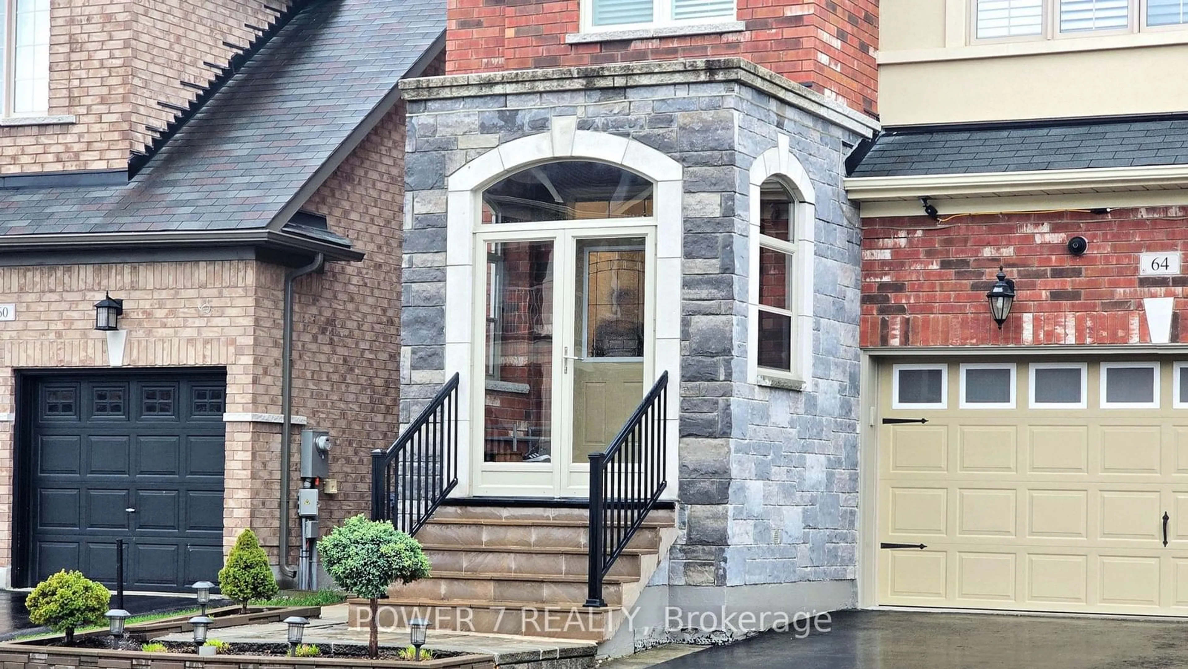 Home with brick exterior material, street for 64 Belfry Dr, Bradford West Gwillimbury Ontario L3Z 0G7