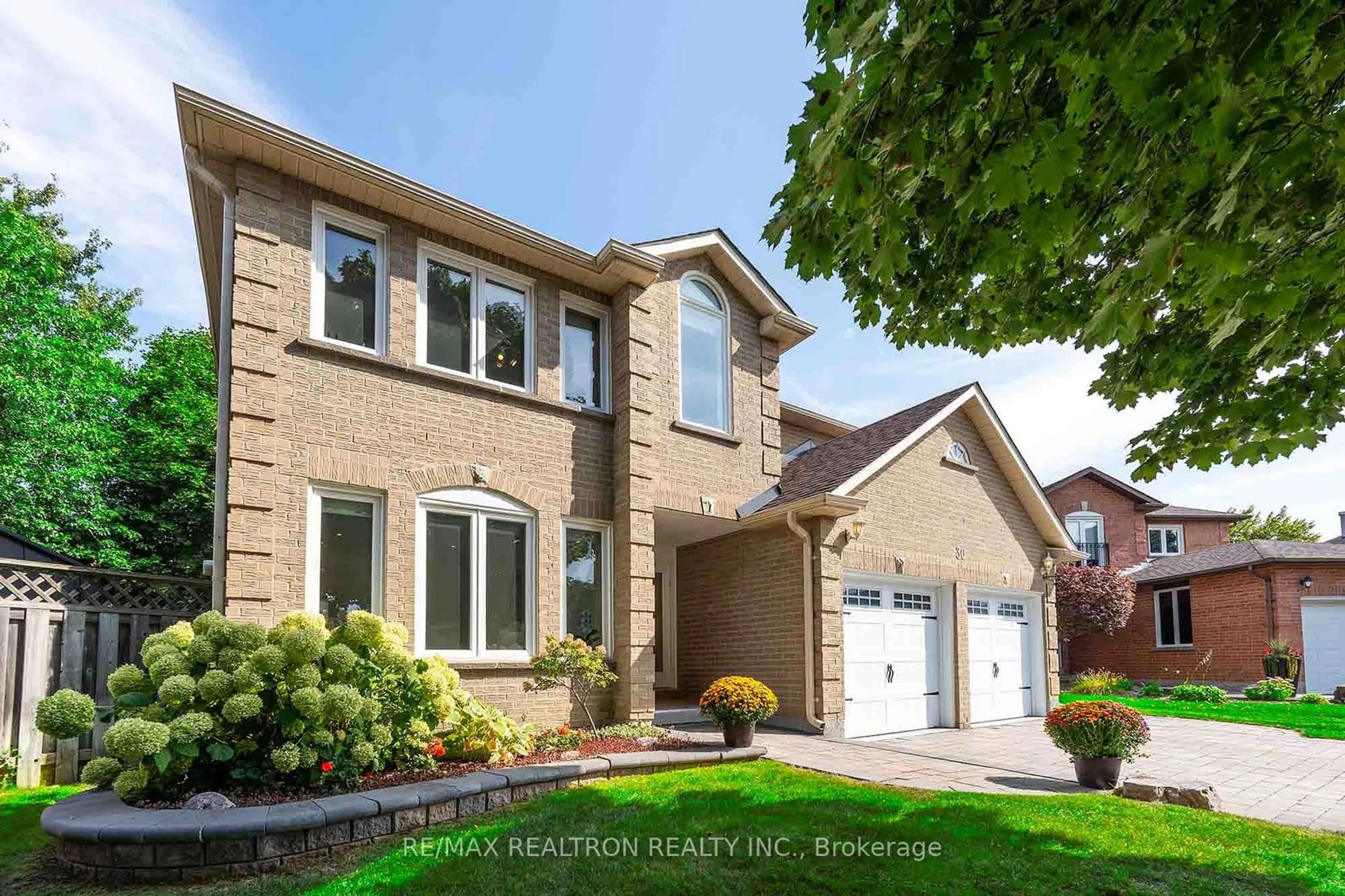 Home with brick exterior material, street for 30 Anvil Crt, Richmond Hill Ontario L4C 9G6