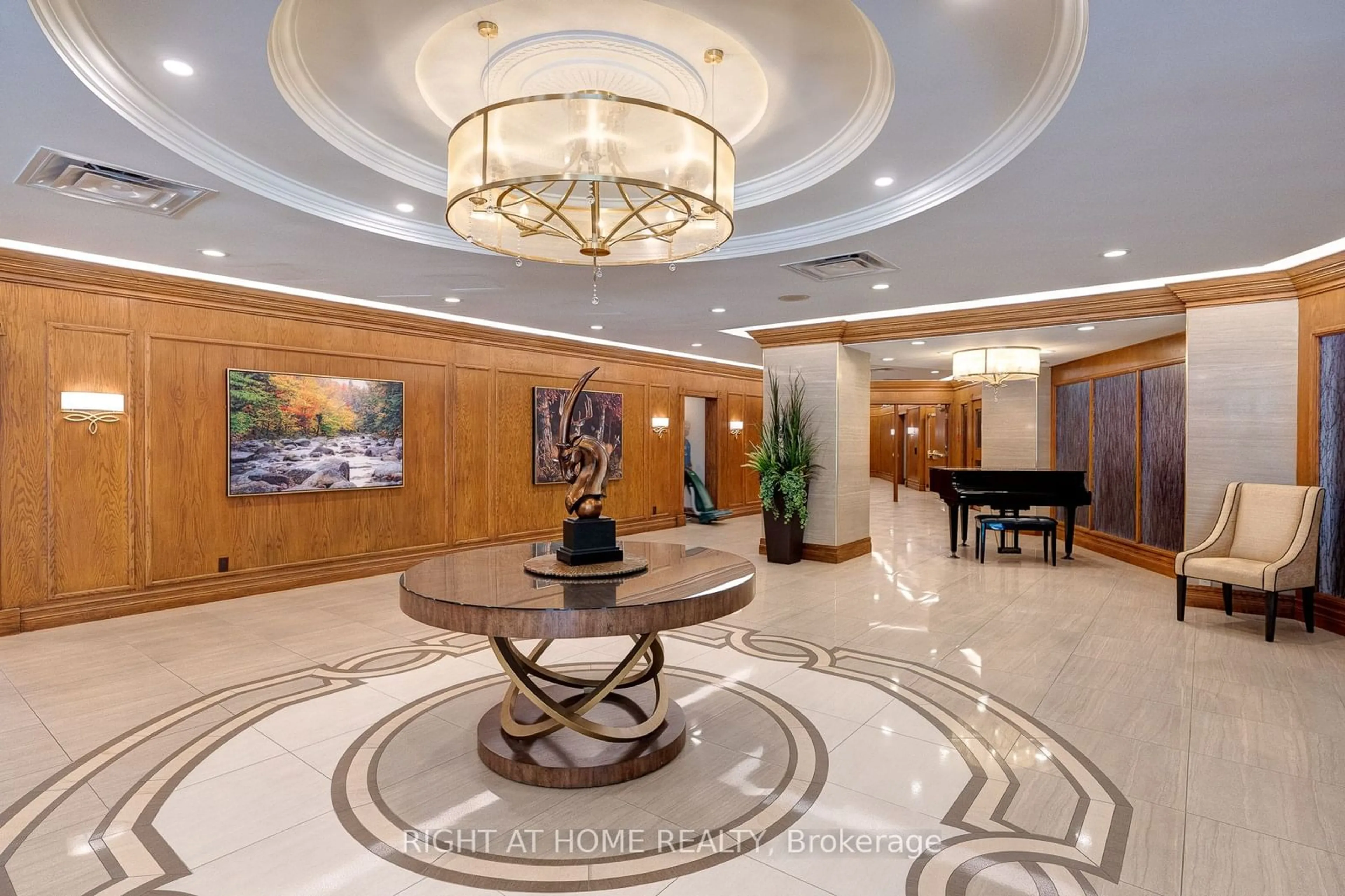 Lobby for 610 Bullock Dr #1113, Markham Ontario L3R 0G1