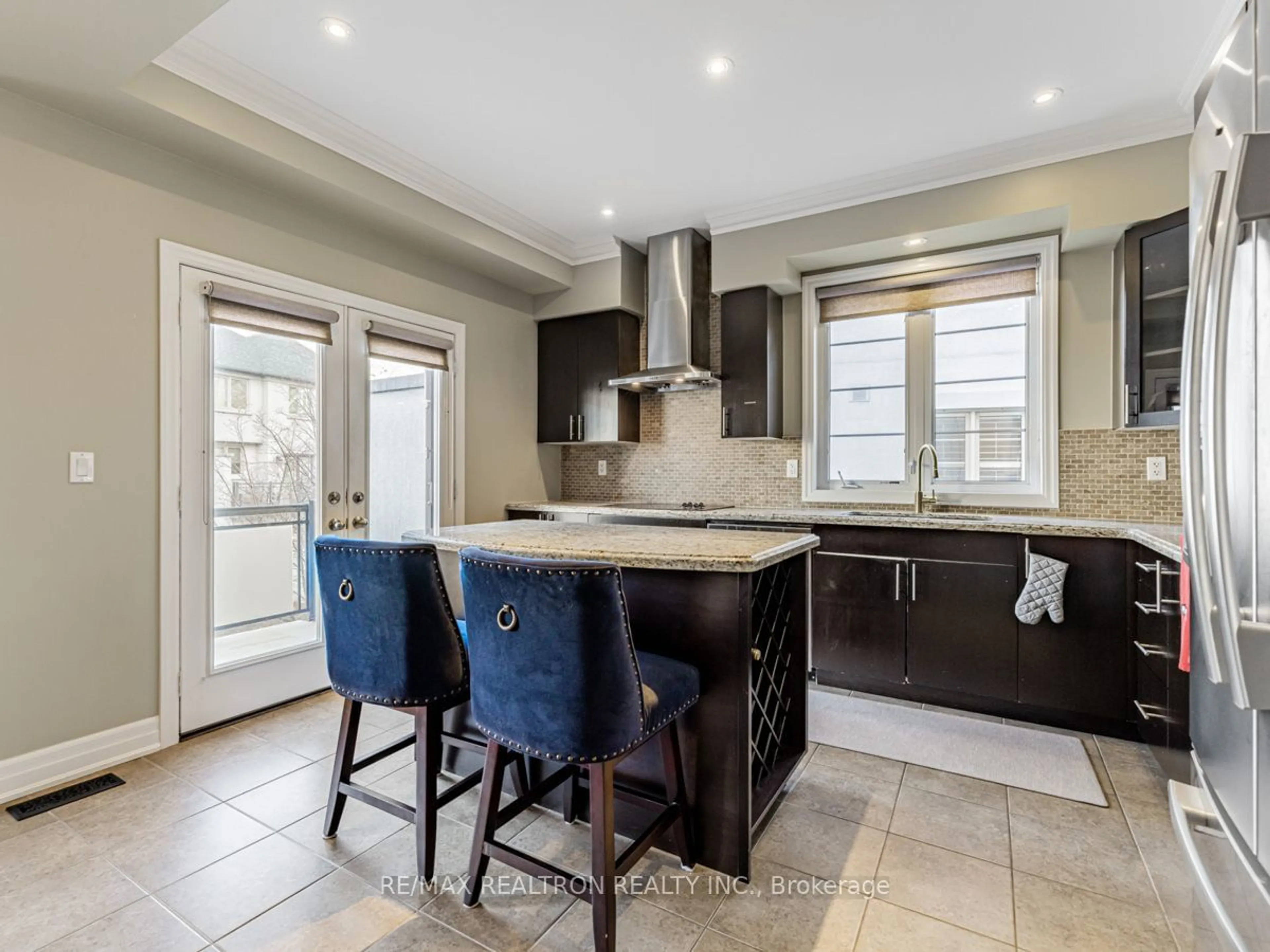 Contemporary kitchen, ceramic/tile floor for 80 North Park Rd #4, Vaughan Ontario L4J 0G8