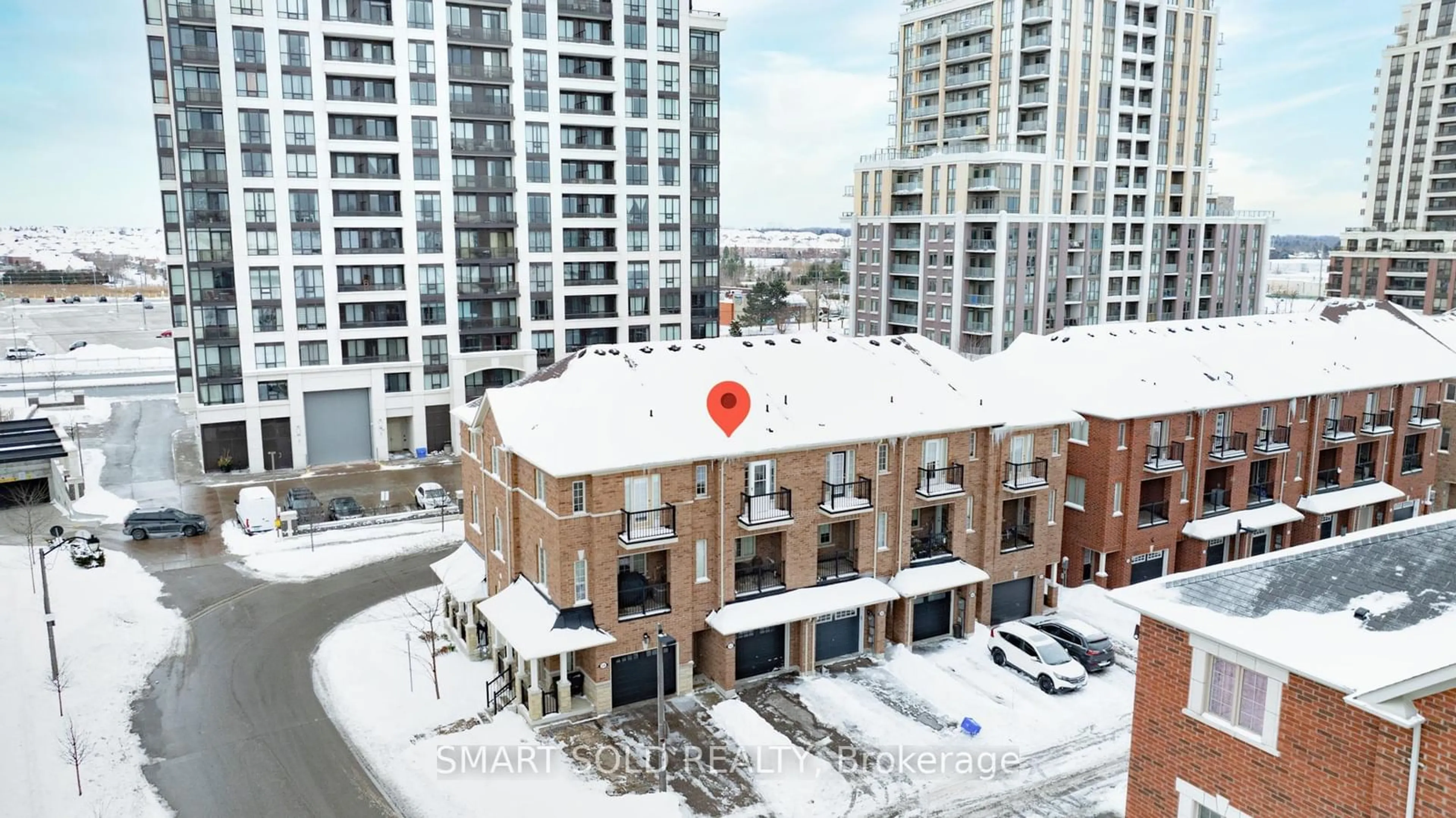 A pic from outside/outdoor area/front of a property/back of a property/a pic from drone, city buildings view from balcony for 52 Orca Dr, Markham Ontario L6E 0R6