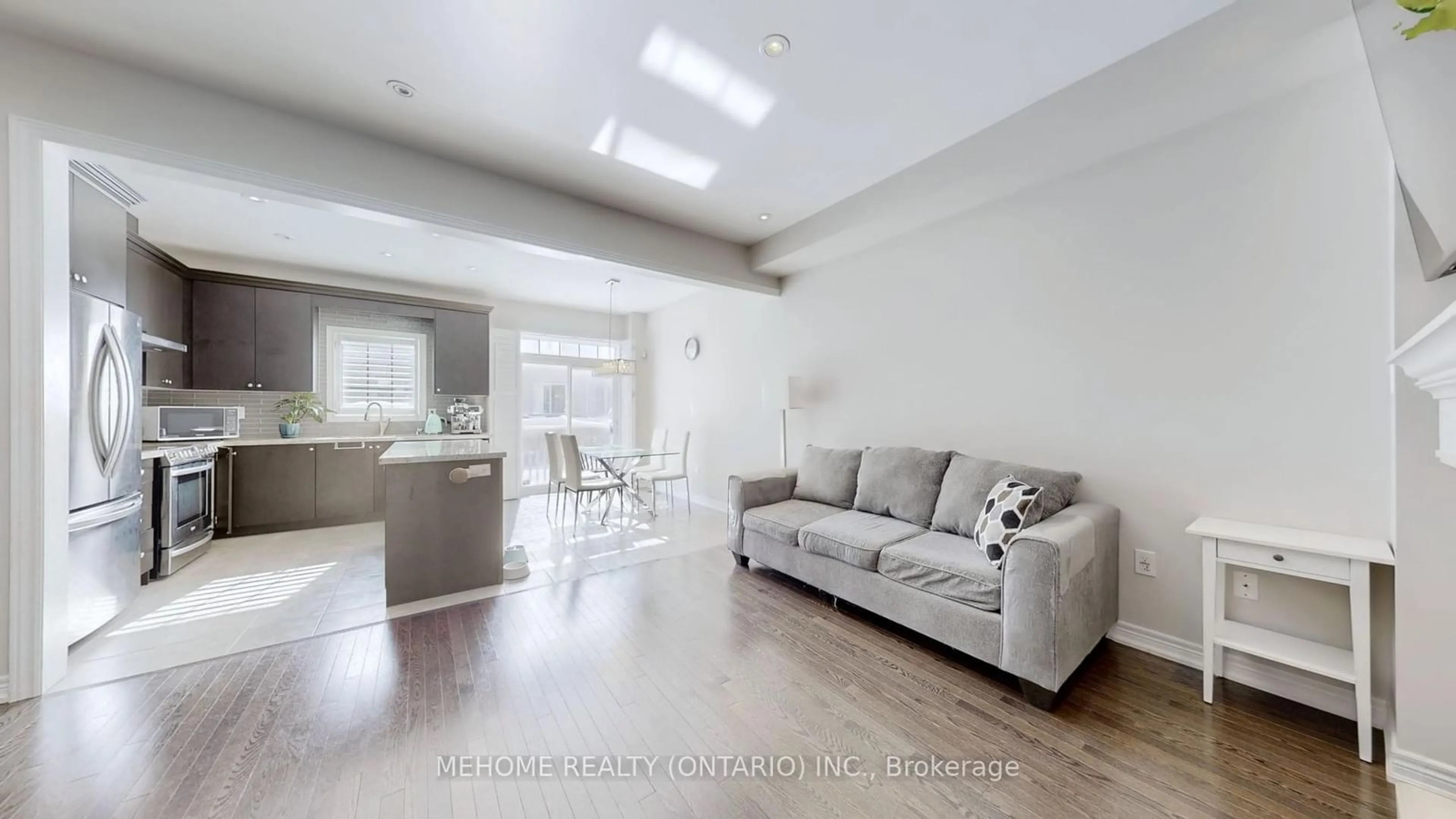 Living room with furniture, unknown for 27 Sibella Way, Vaughan Ontario L4H 3V6