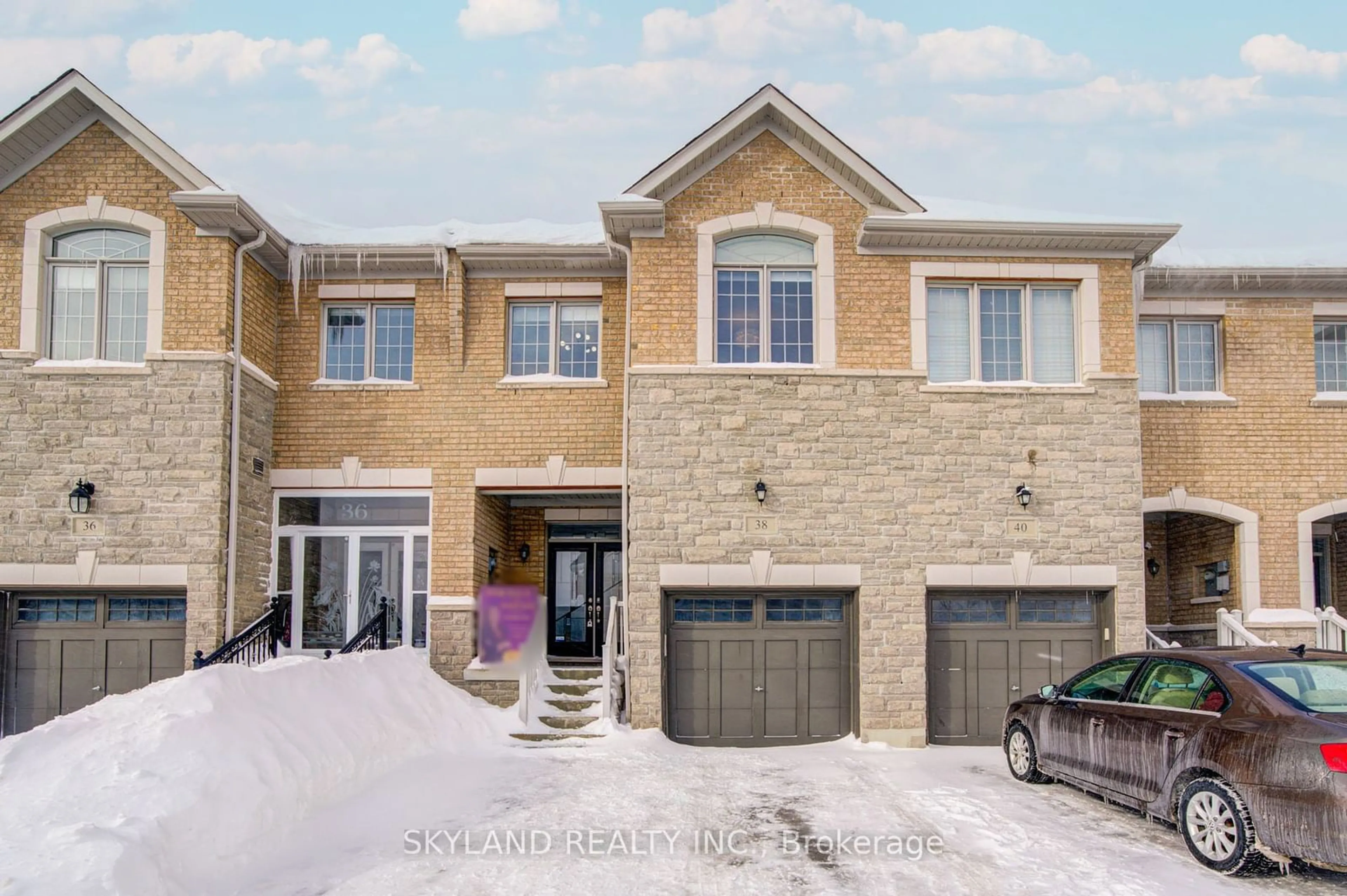 Home with brick exterior material, street for 38 Port Arthur Cres, Richmond Hill Ontario L4E 1B5