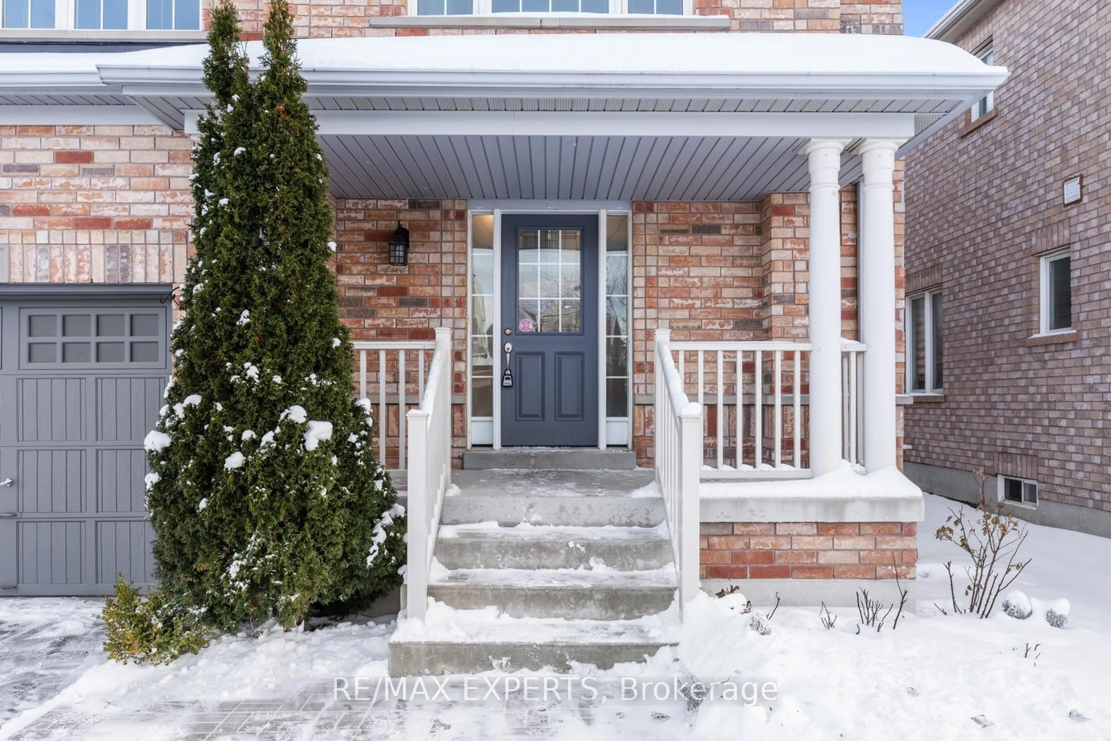 Indoor entryway for 91 Cousteau Dr, Bradford West Gwillimbury Ontario L3Z 0H8