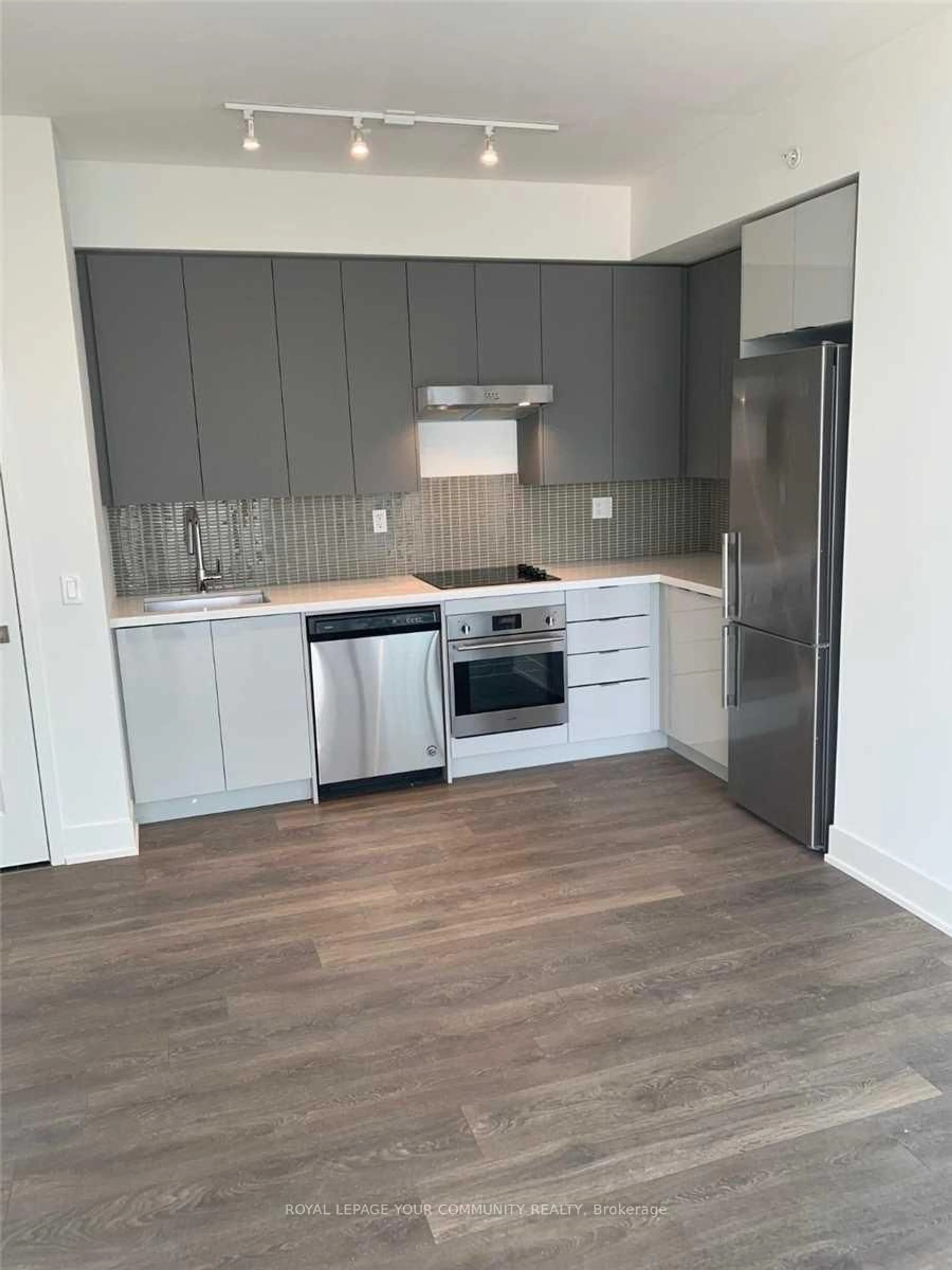 Standard kitchen, wood/laminate floor for 2916 Highway 7 High #1702, Vaughan Ontario L4K 0K6